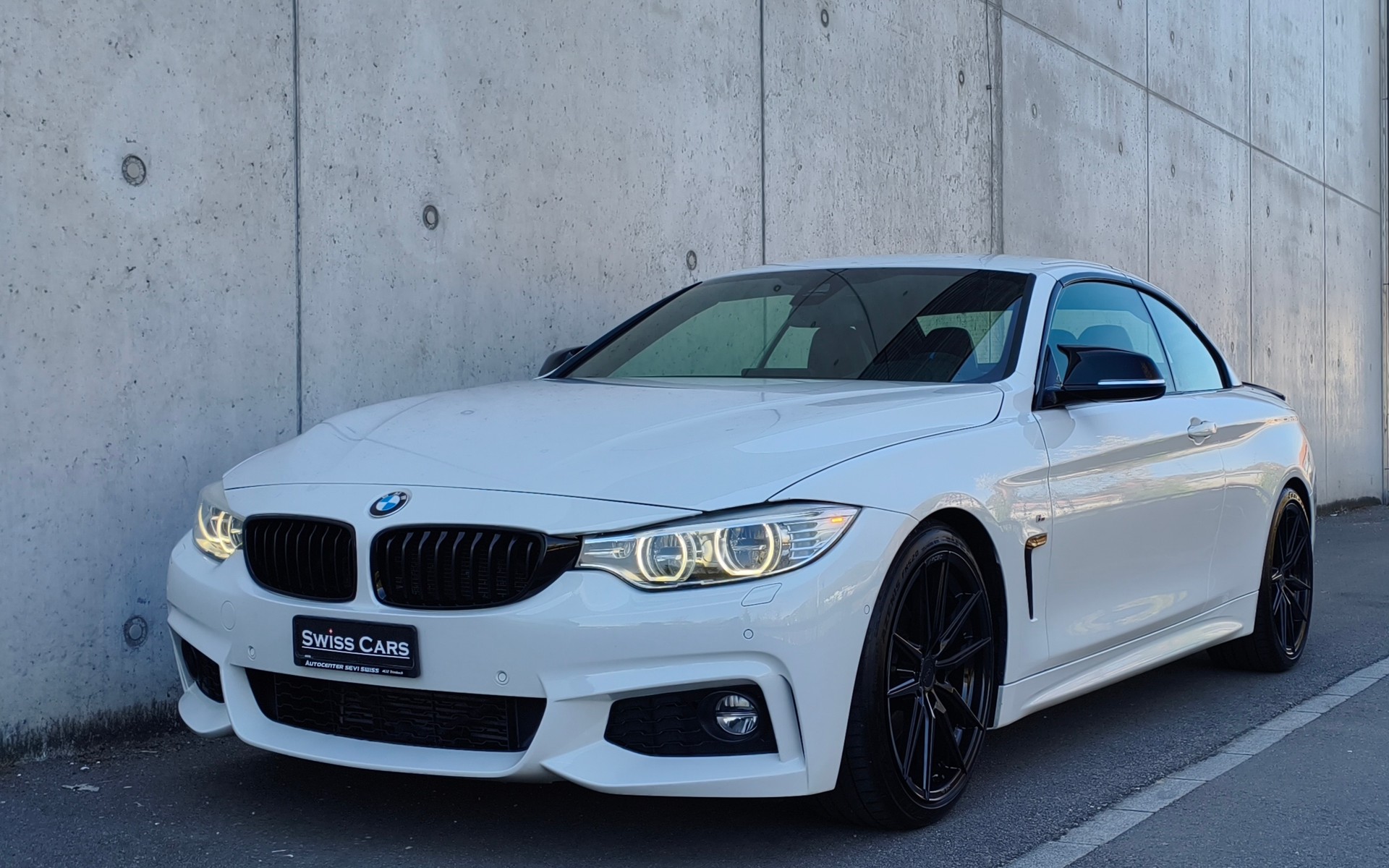 BMW 428i Cabriolet xDrive M Sport Steptronic-image-1