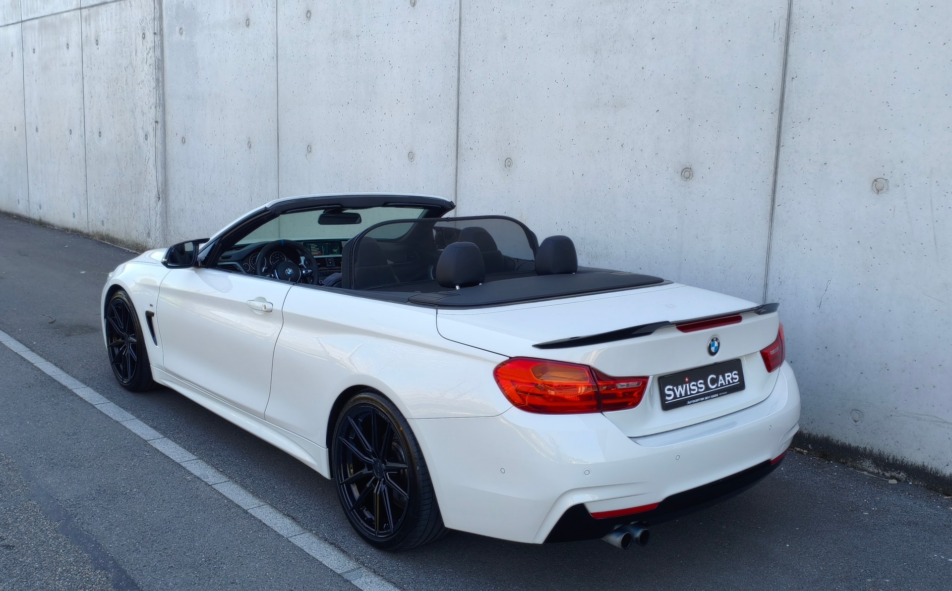 BMW 428i Cabriolet xDrive M Sport Steptronic-image-3