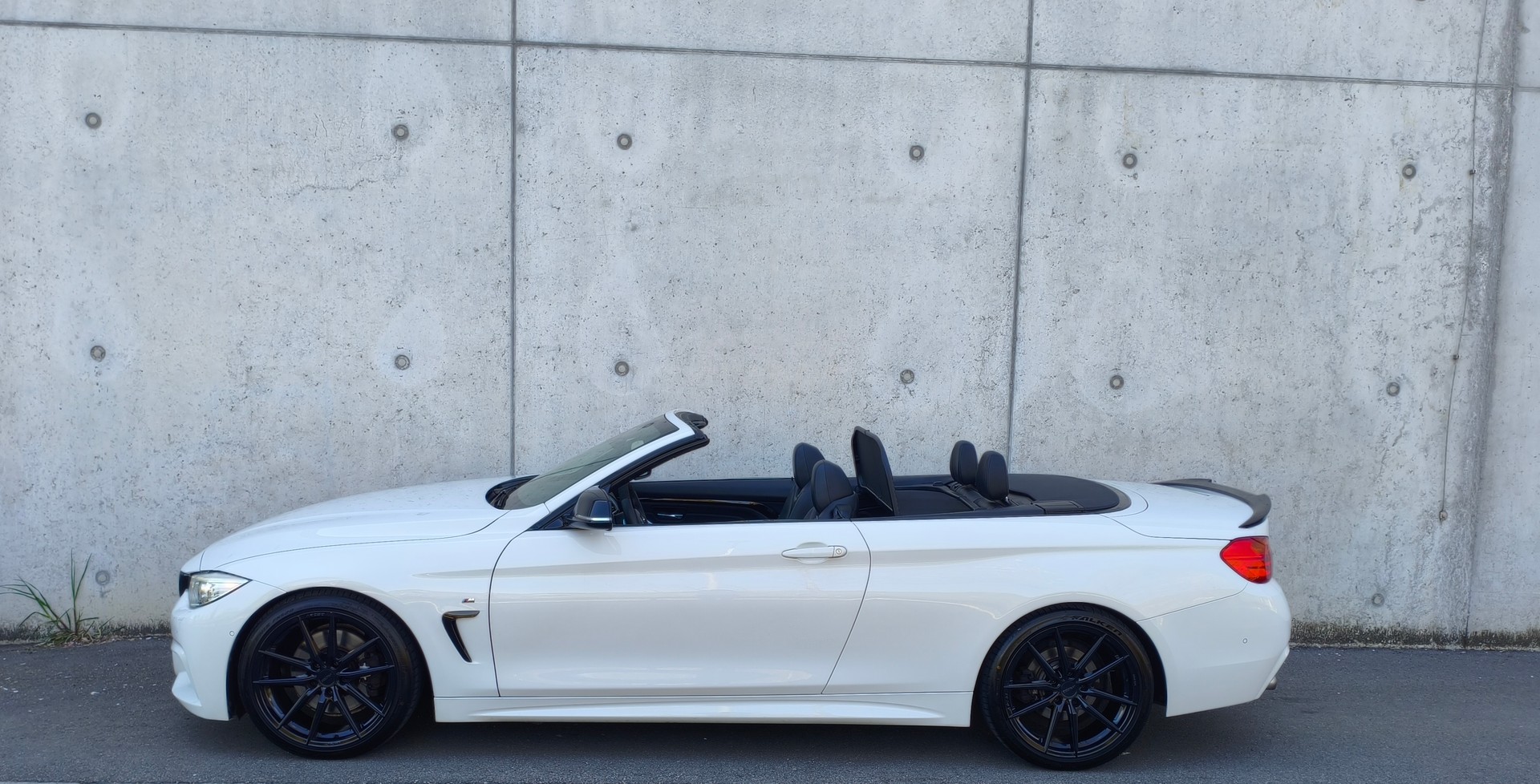 BMW 428i Cabriolet xDrive M Sport Steptronic-image-2