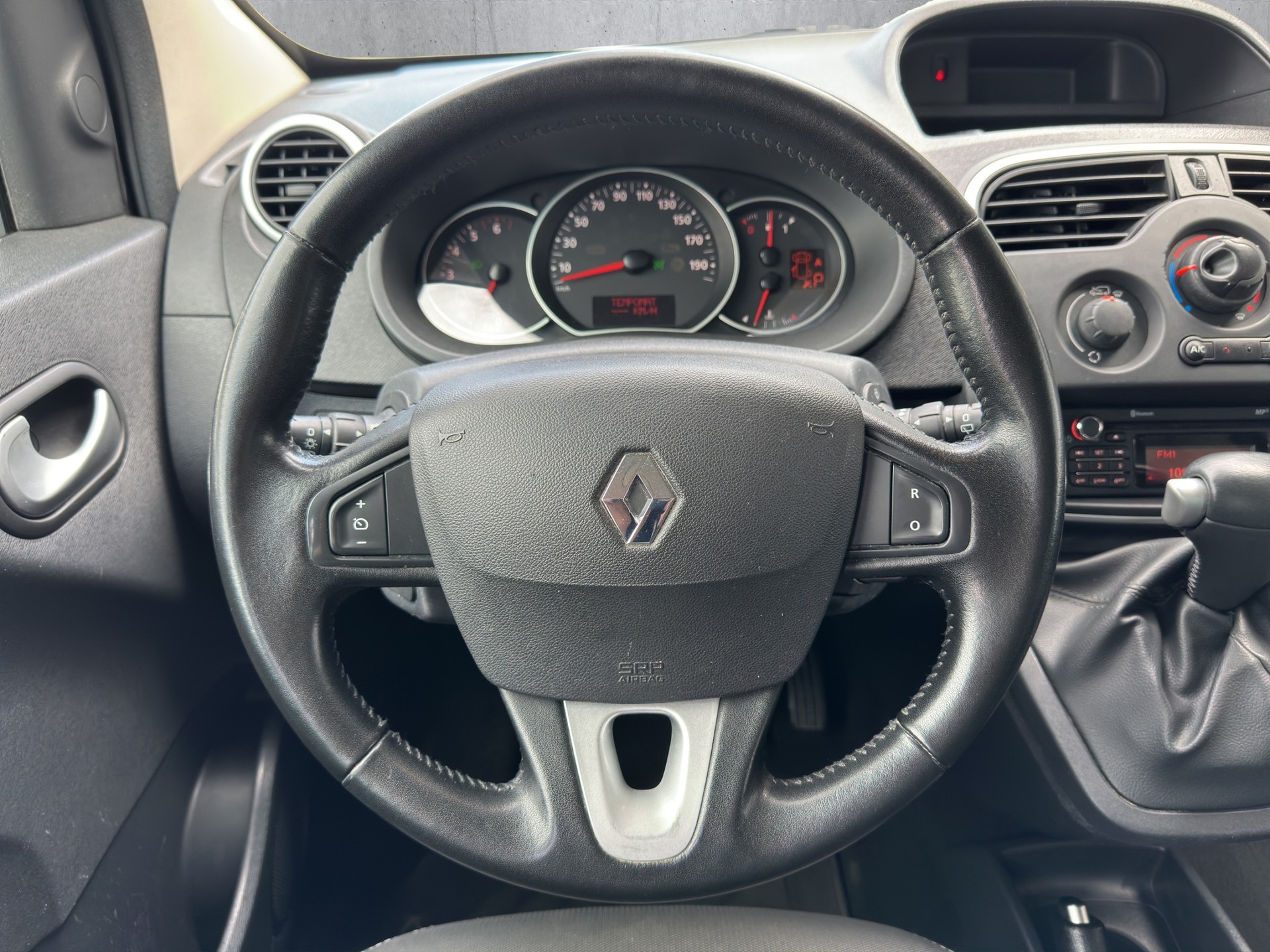 RENAULT Kangoo Kombi 1.2 TCe 115 Zen+-image-15