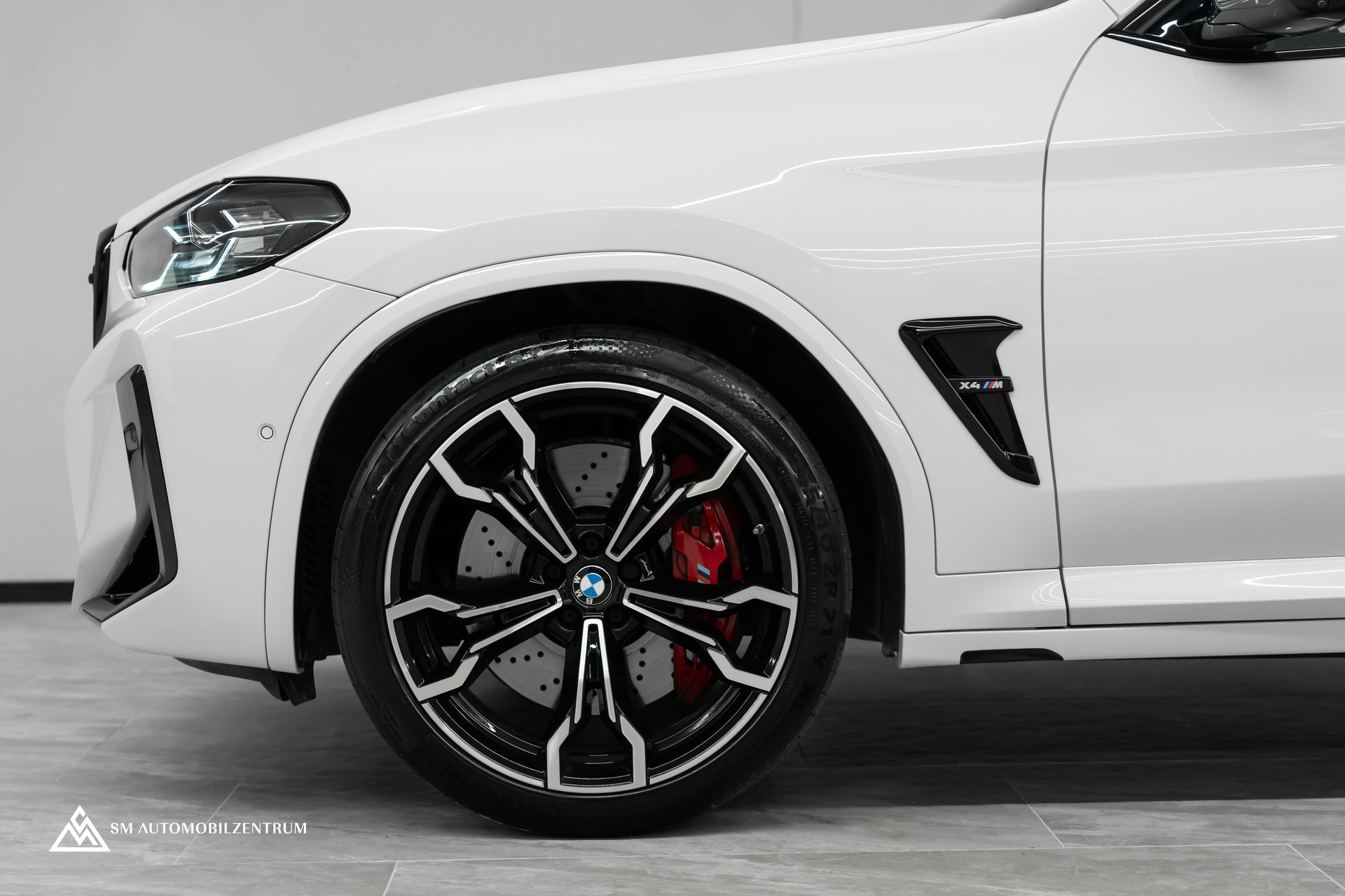 BMW X4M xDrive M Competition Steptronic / Panorama / 360° / Head-Up-showroom-element-2