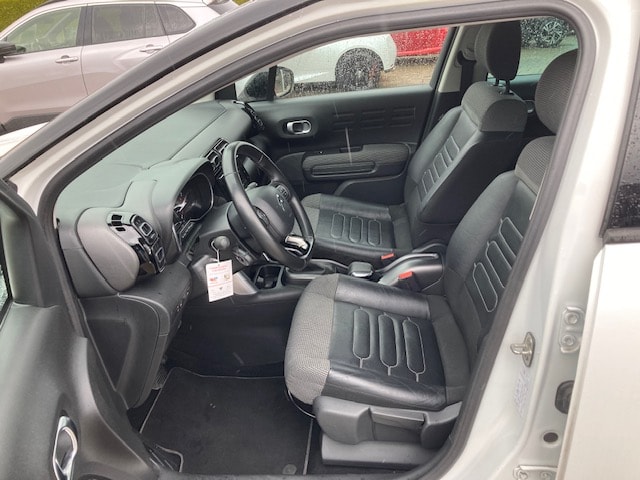 CITROEN C3 Aircross 1.2i PureTech Shine EAT-image-8