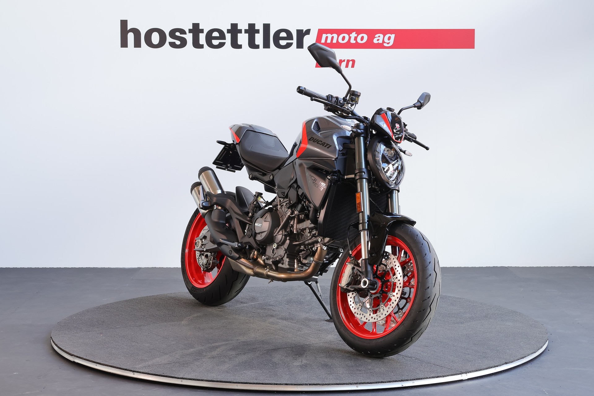 DUCATI Monster +-image-0