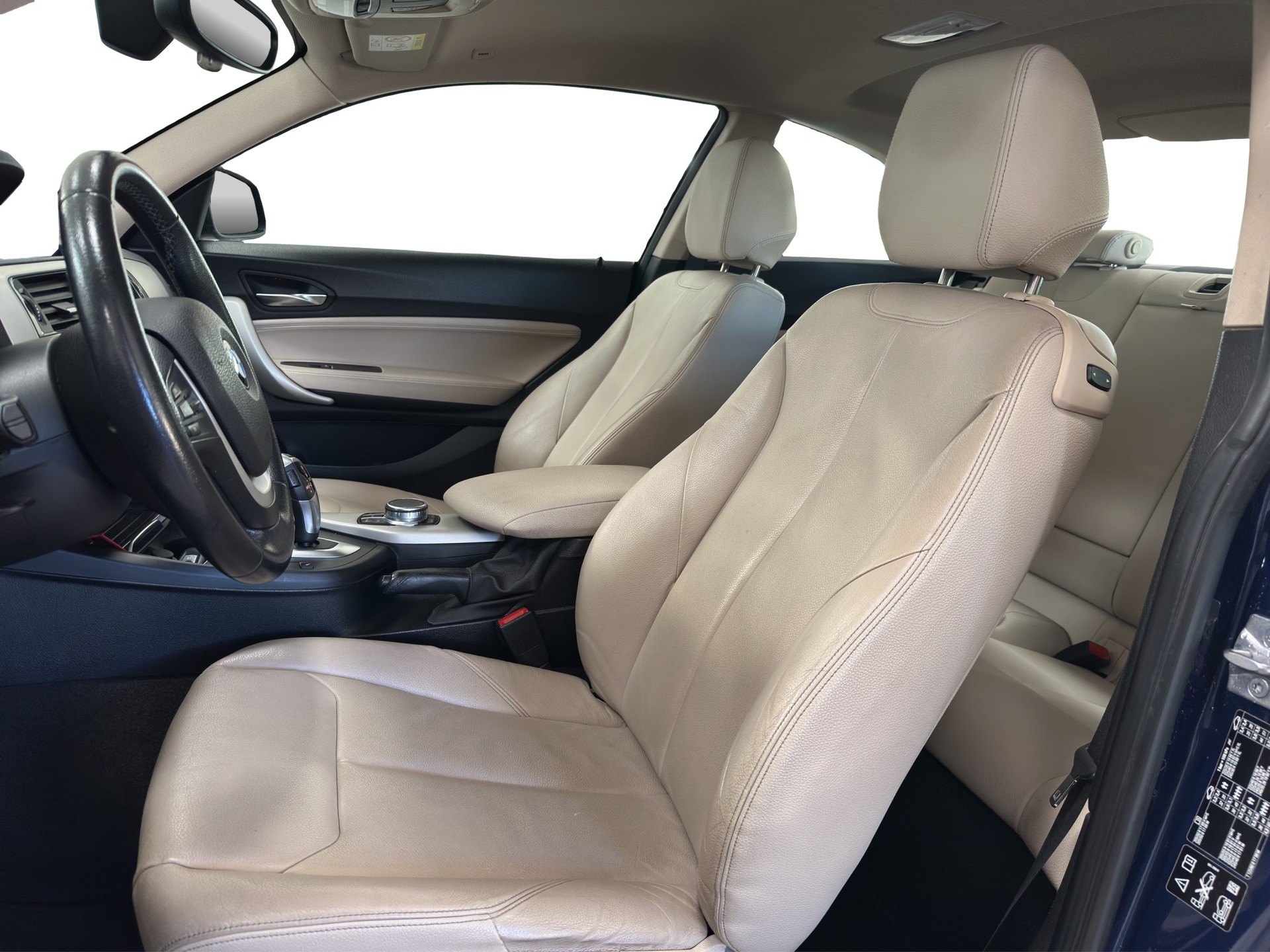BMW 220d xDrive Steptronic-image-21
