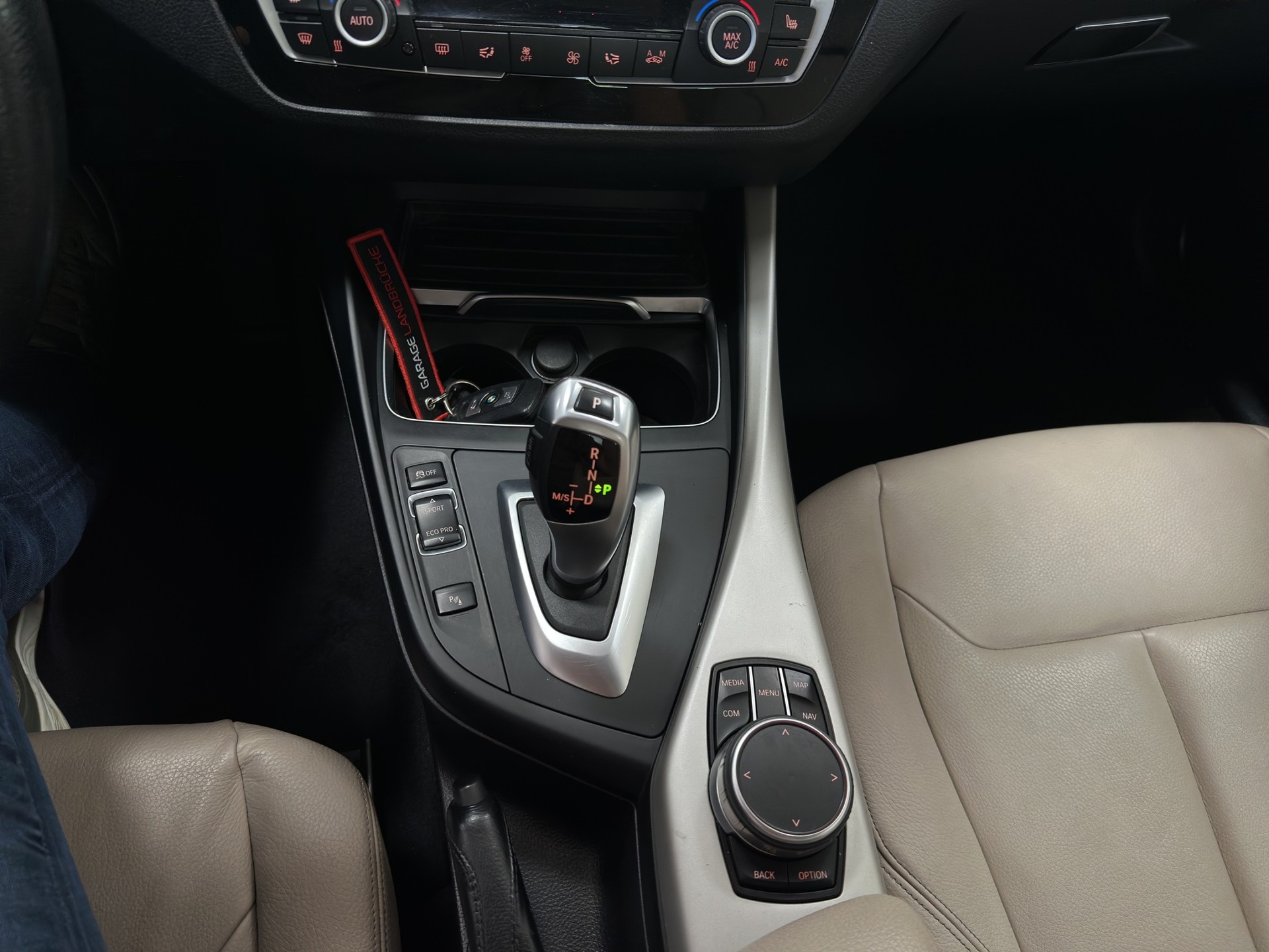 BMW 220d xDrive Steptronic-image-24