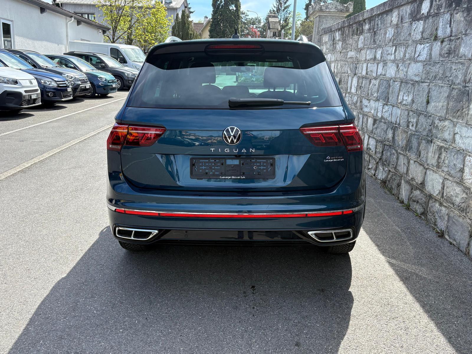 VW Tiguan 2.0TSI R-Line 4Motion DSG-showroom-element-2