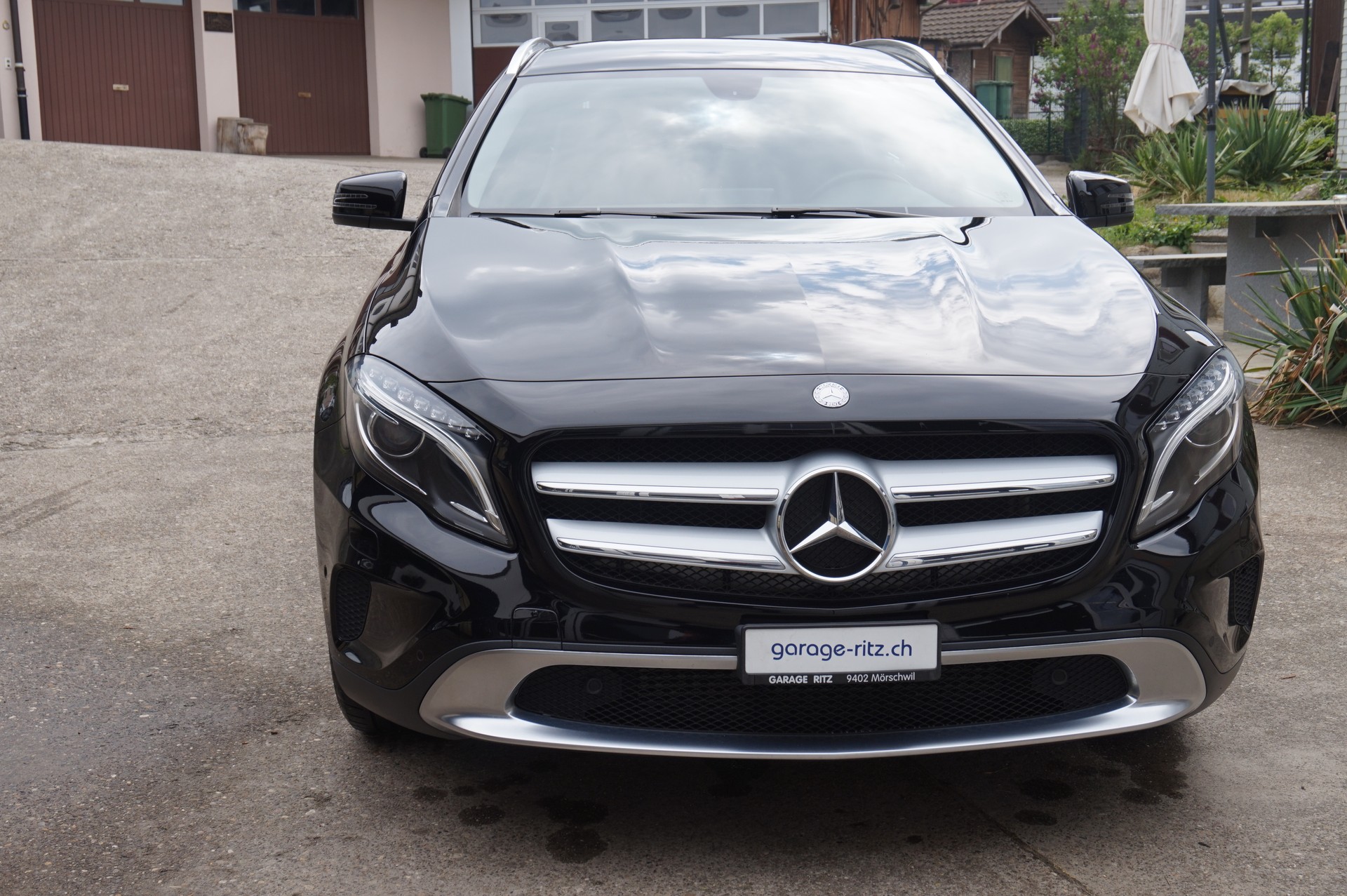 MERCEDES-BENZ GLA 250 Urban 4Matic 7G-DCT-image-1