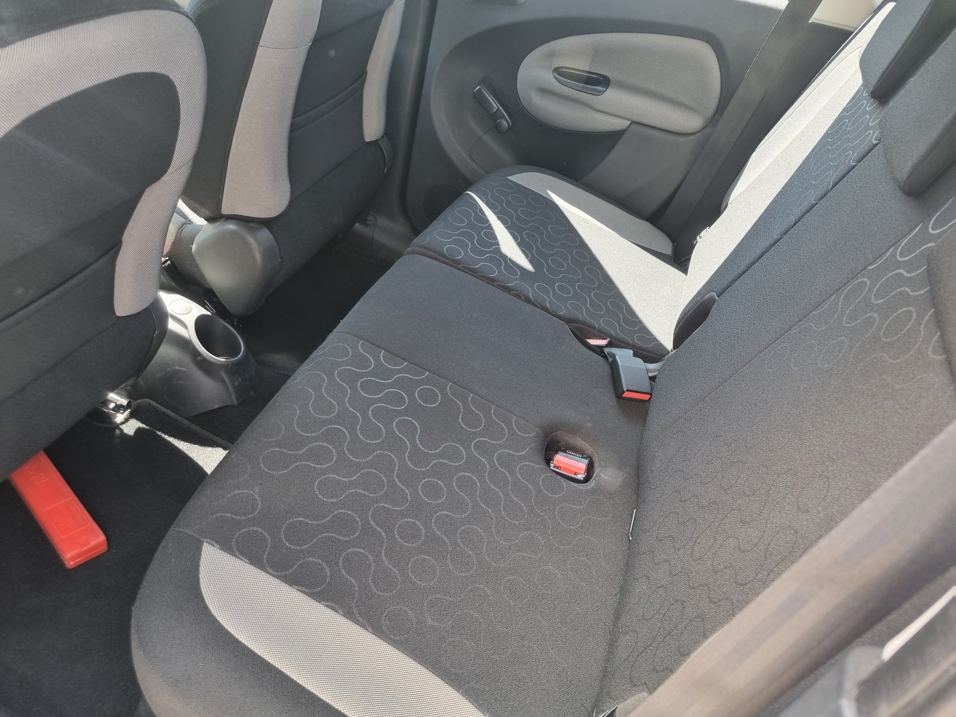 CITROEN C3 Picasso 1.6i 16V Swiss Style-image-8