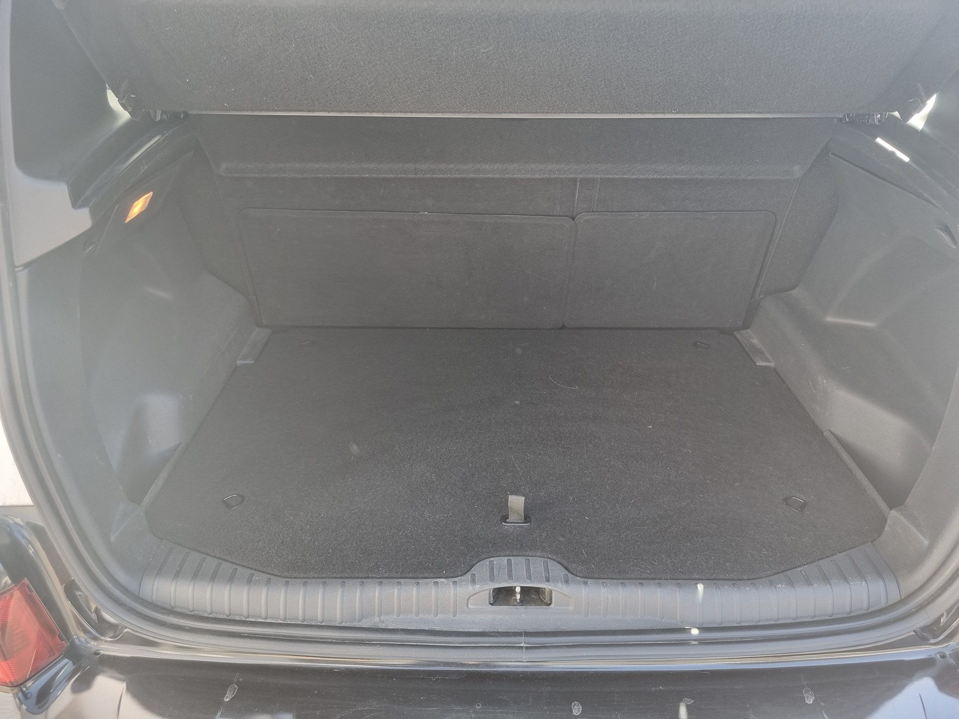 CITROEN C3 Picasso 1.6i 16V Swiss Style-image-7