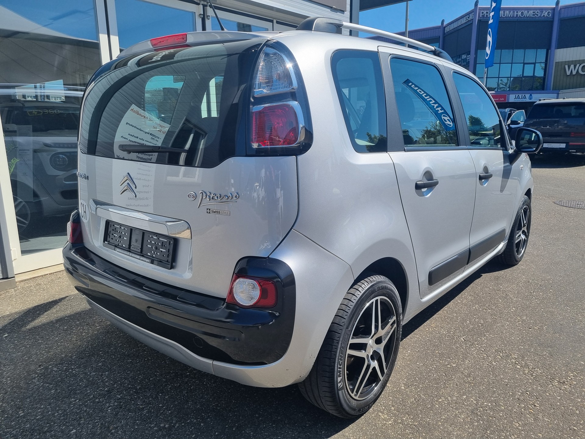CITROEN C3 Picasso 1.6i 16V Swiss Style-image-4
