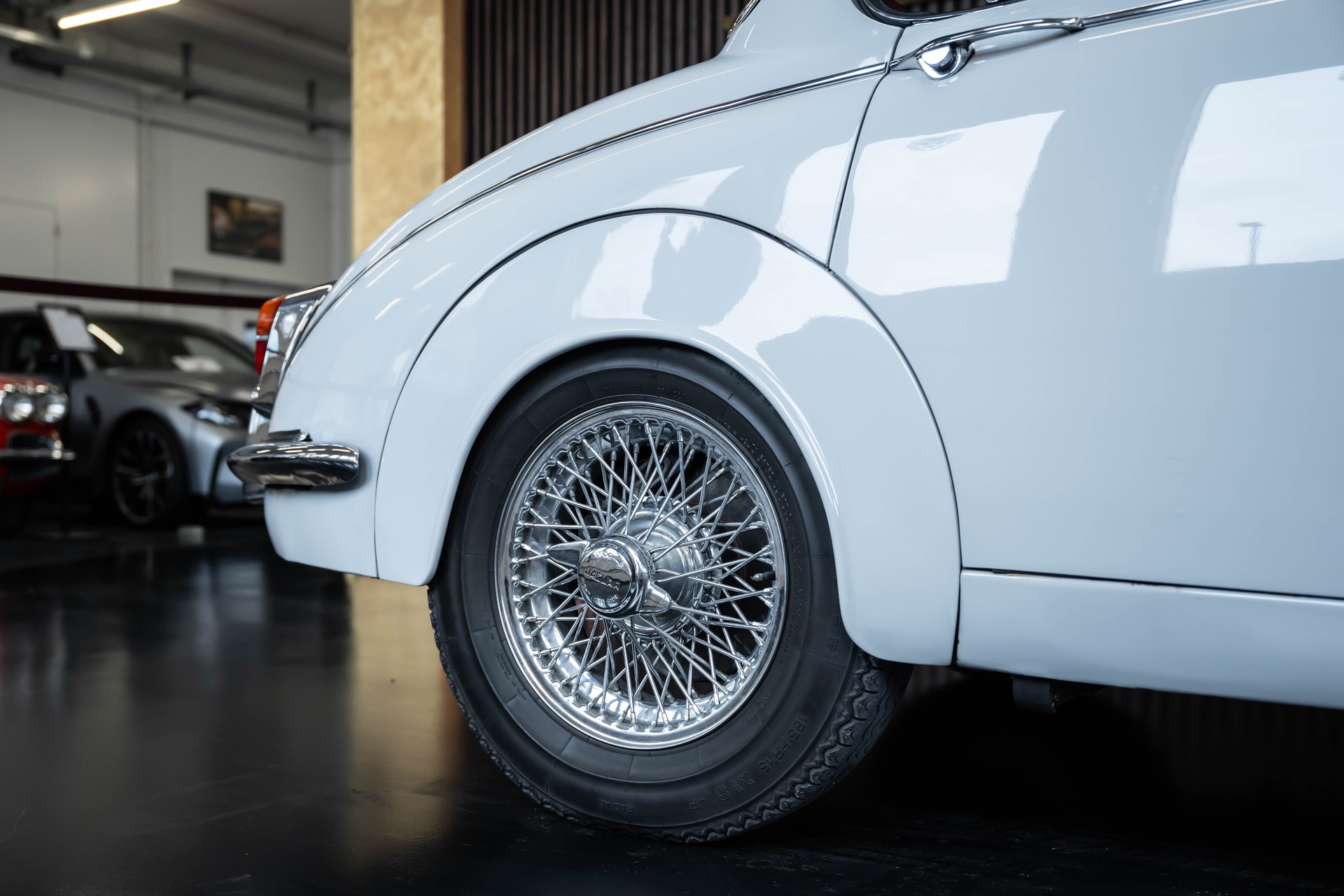 JAGUAR MK II 240 Overdrive-image-9