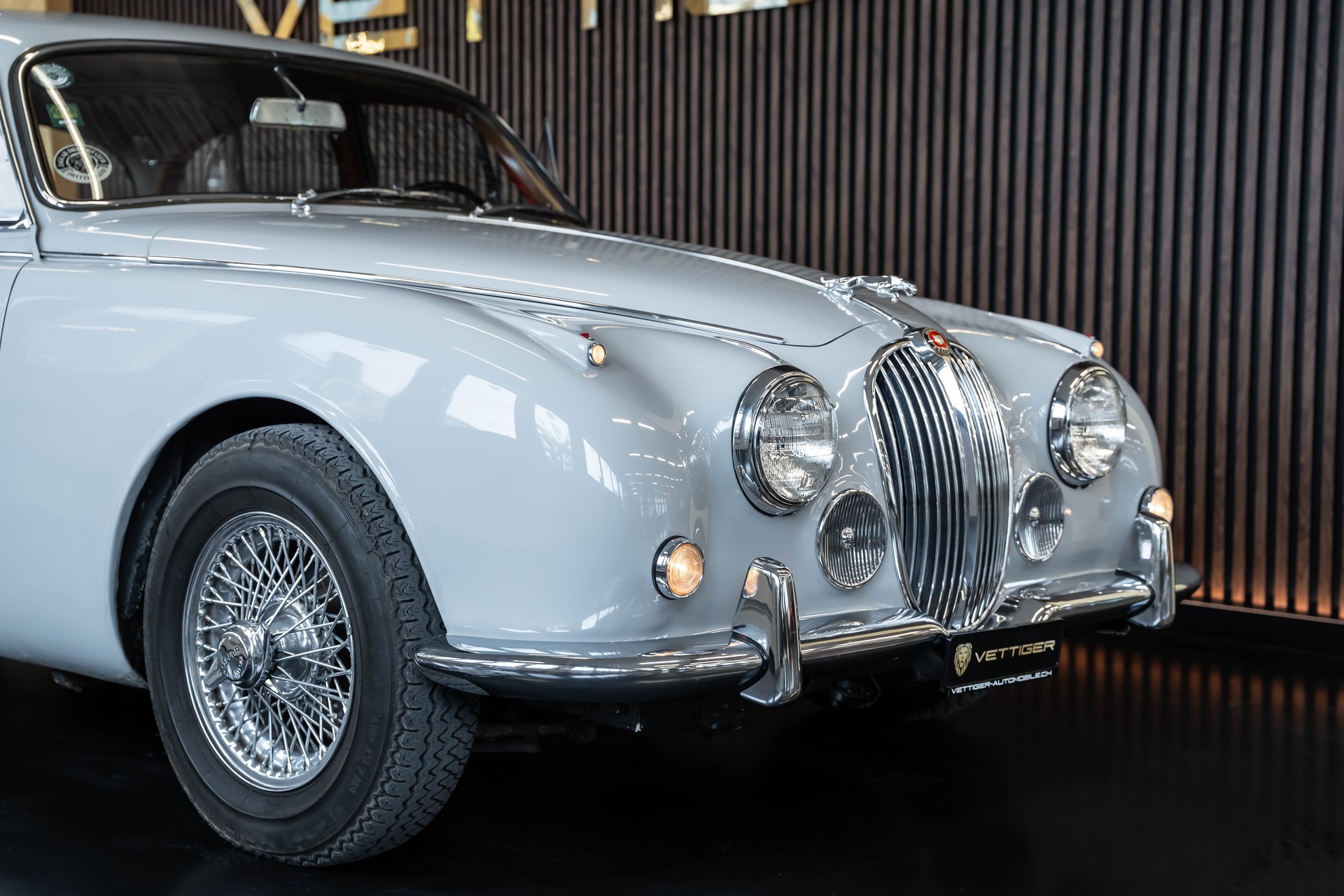 JAGUAR MK II 240 Overdrive-image-8