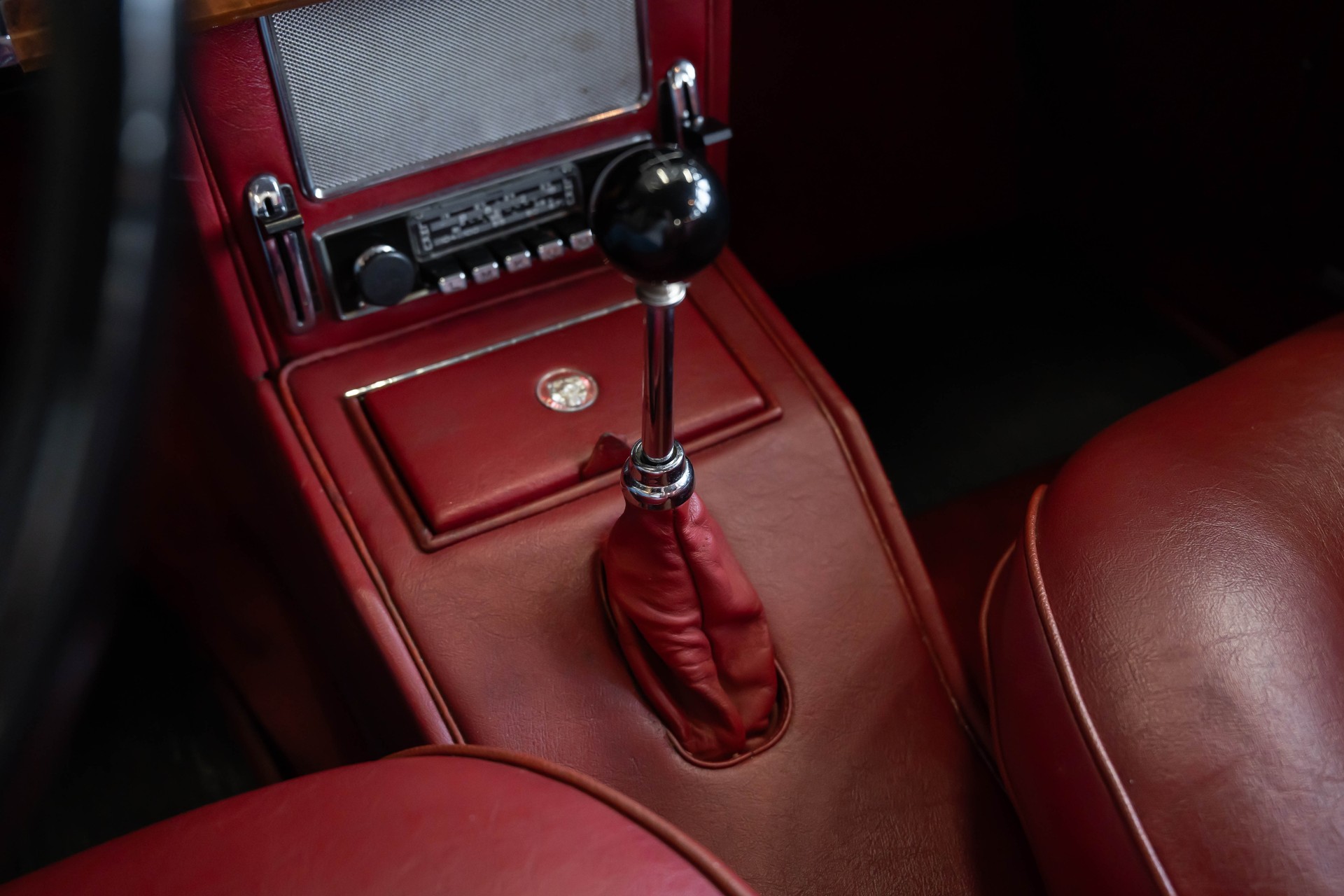 JAGUAR MK II 240 Overdrive-image-20