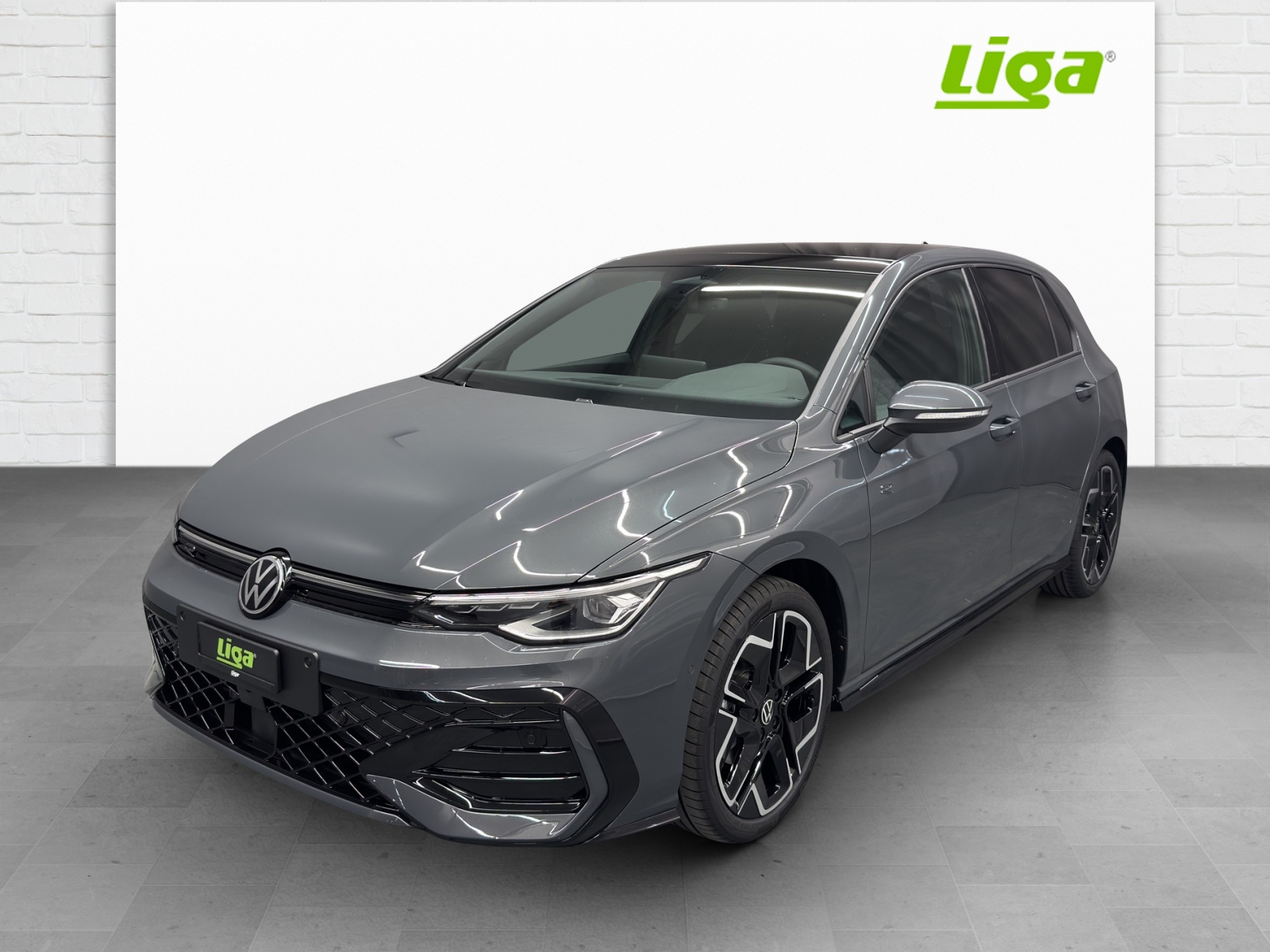 VW Golf VIII 1.5 eTSI R-Line DSG-showroom-element-1
