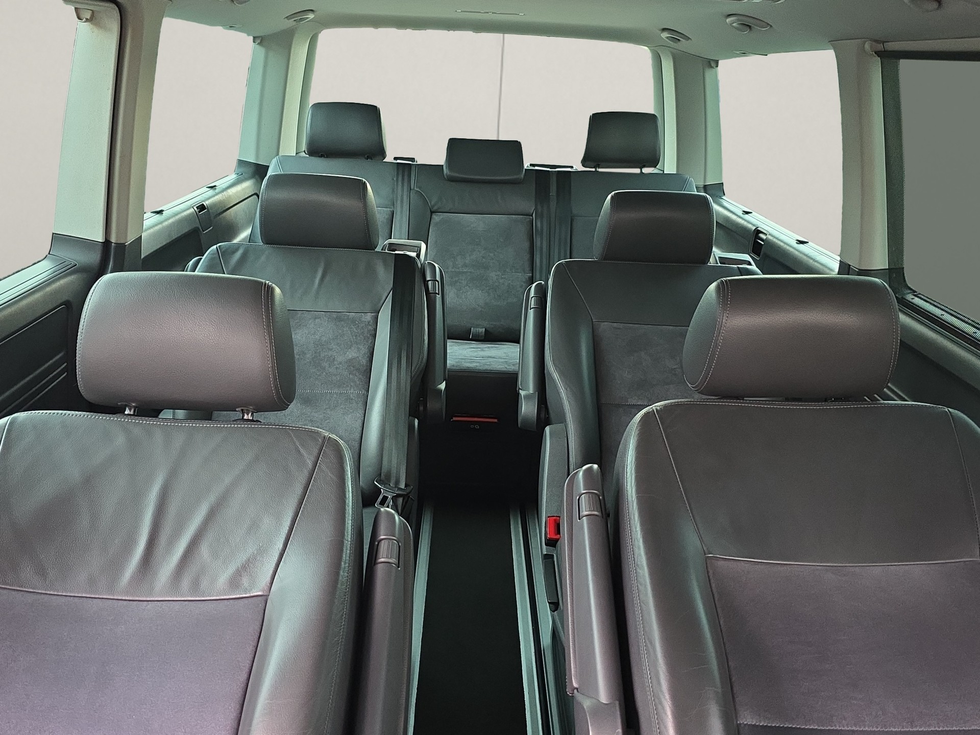 VW T5 Multivan 2.0 Bi-TDI CR Highline DSG-image-15