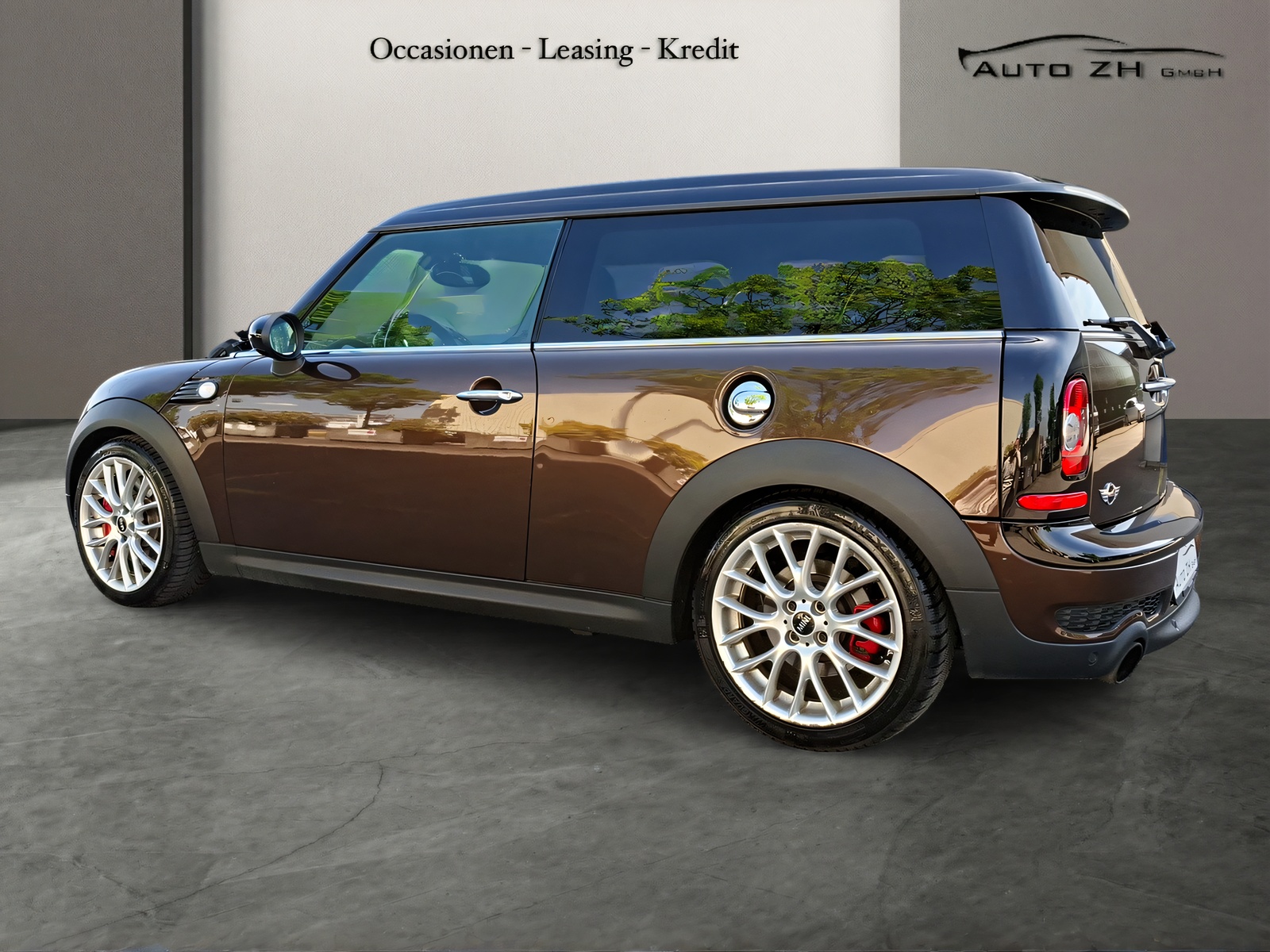 MINI Clubman Cooper John Cooper Works-image-5
