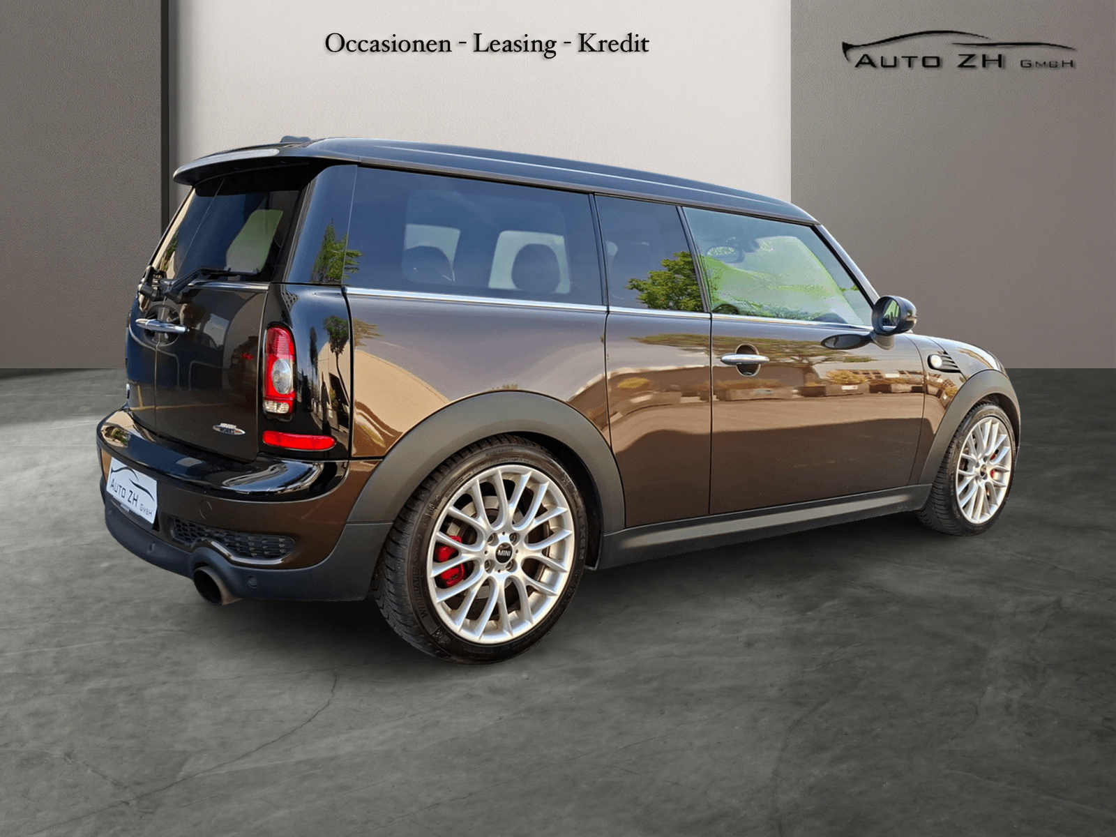MINI Clubman Cooper John Cooper Works-image-3