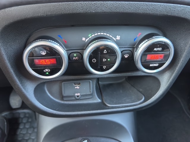 FIAT 500L Living 0.9 Twinair turbo Lounge-image-19