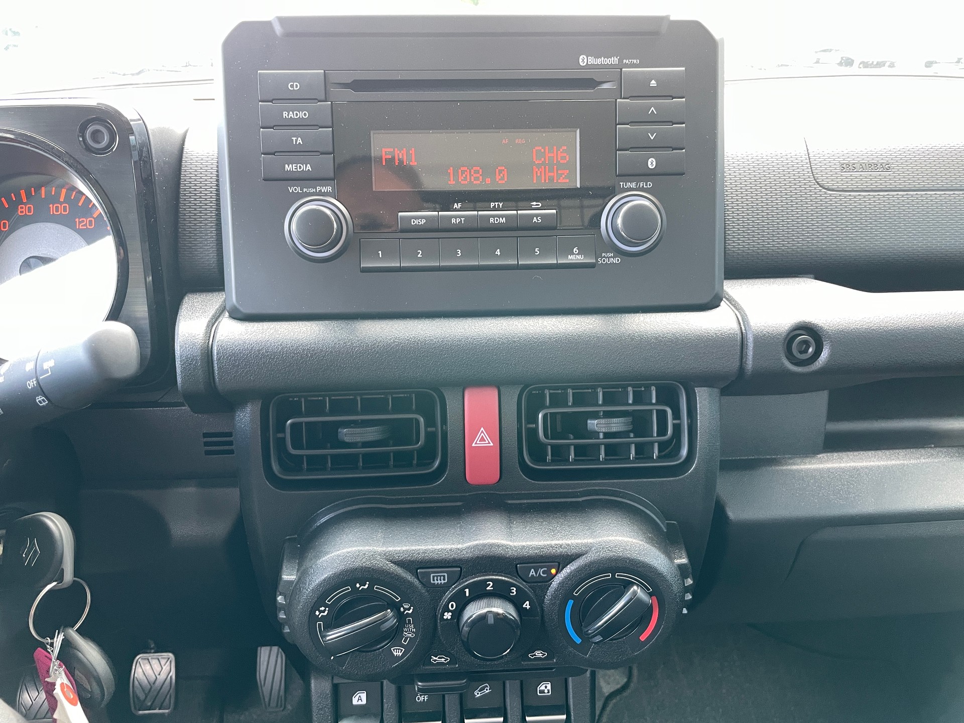 SUZUKI Jimny 1.5 Man 4x4 Horizon mit AHK-image-10