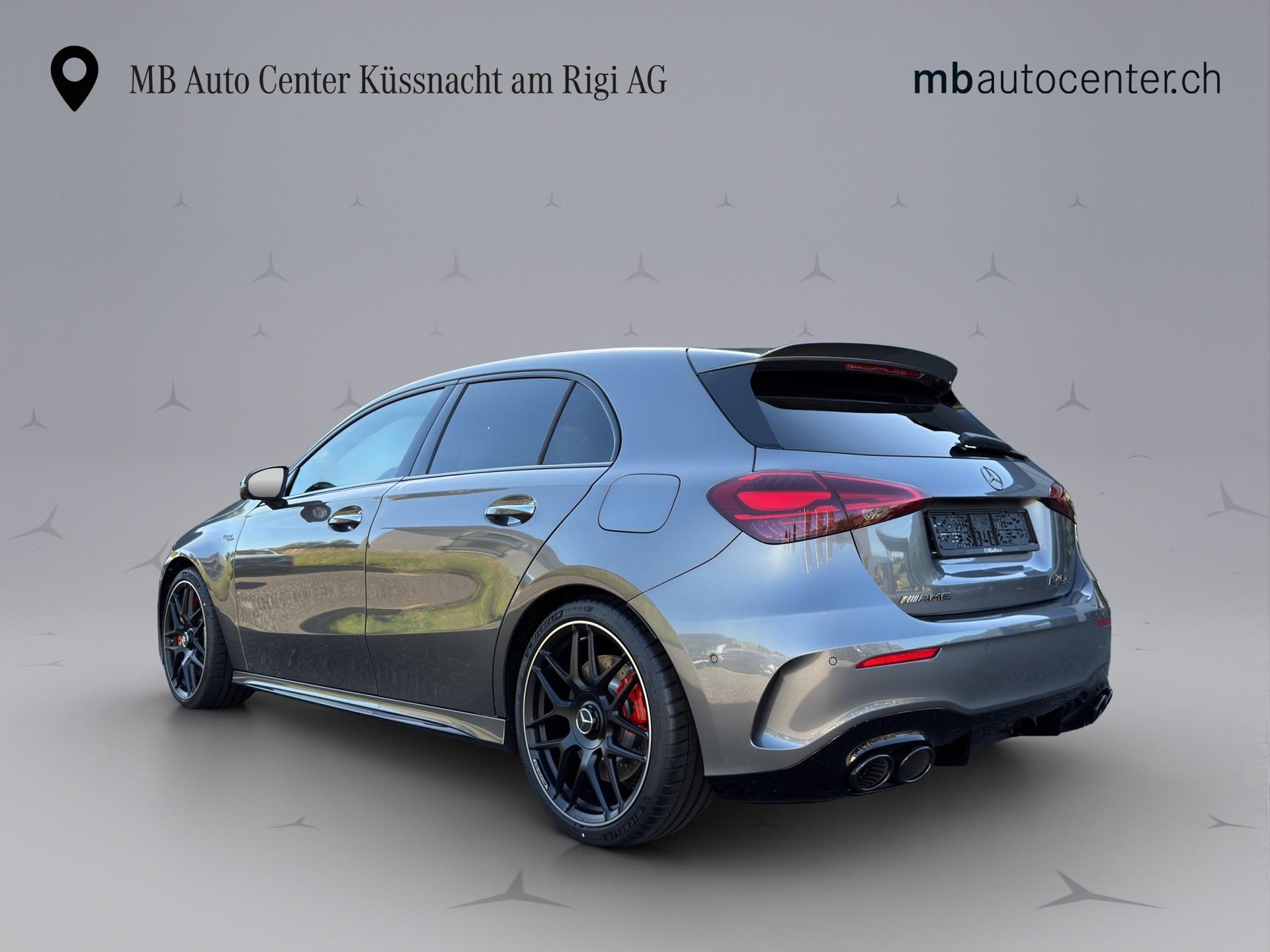MERCEDES-BENZ A 45 S AMG 4matic+-showroom-element-3