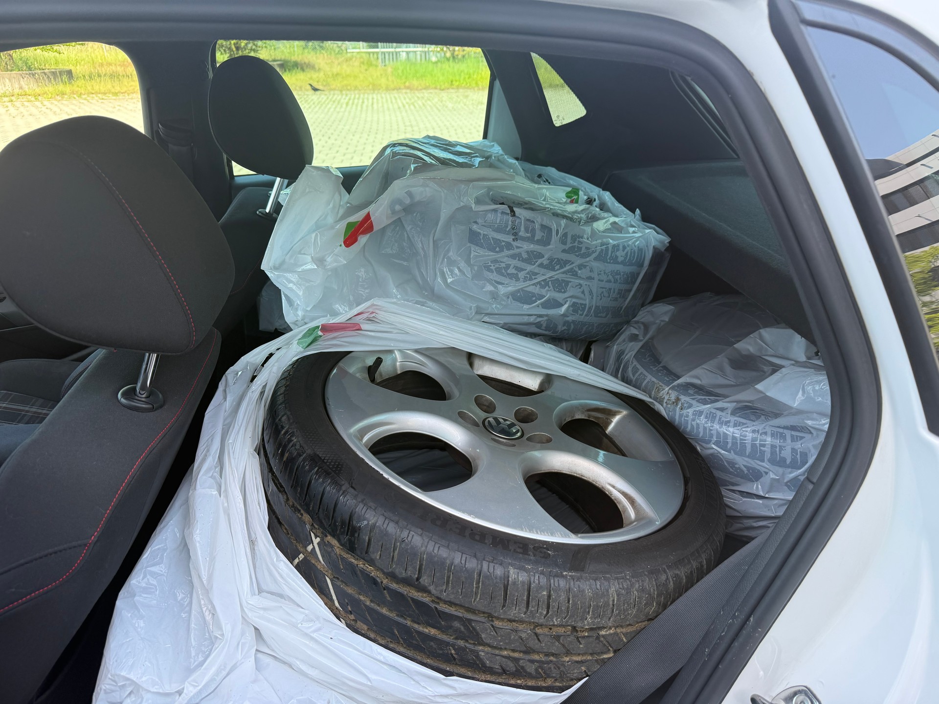 VW Polo 1.4 TSI GTI DSG-image-12