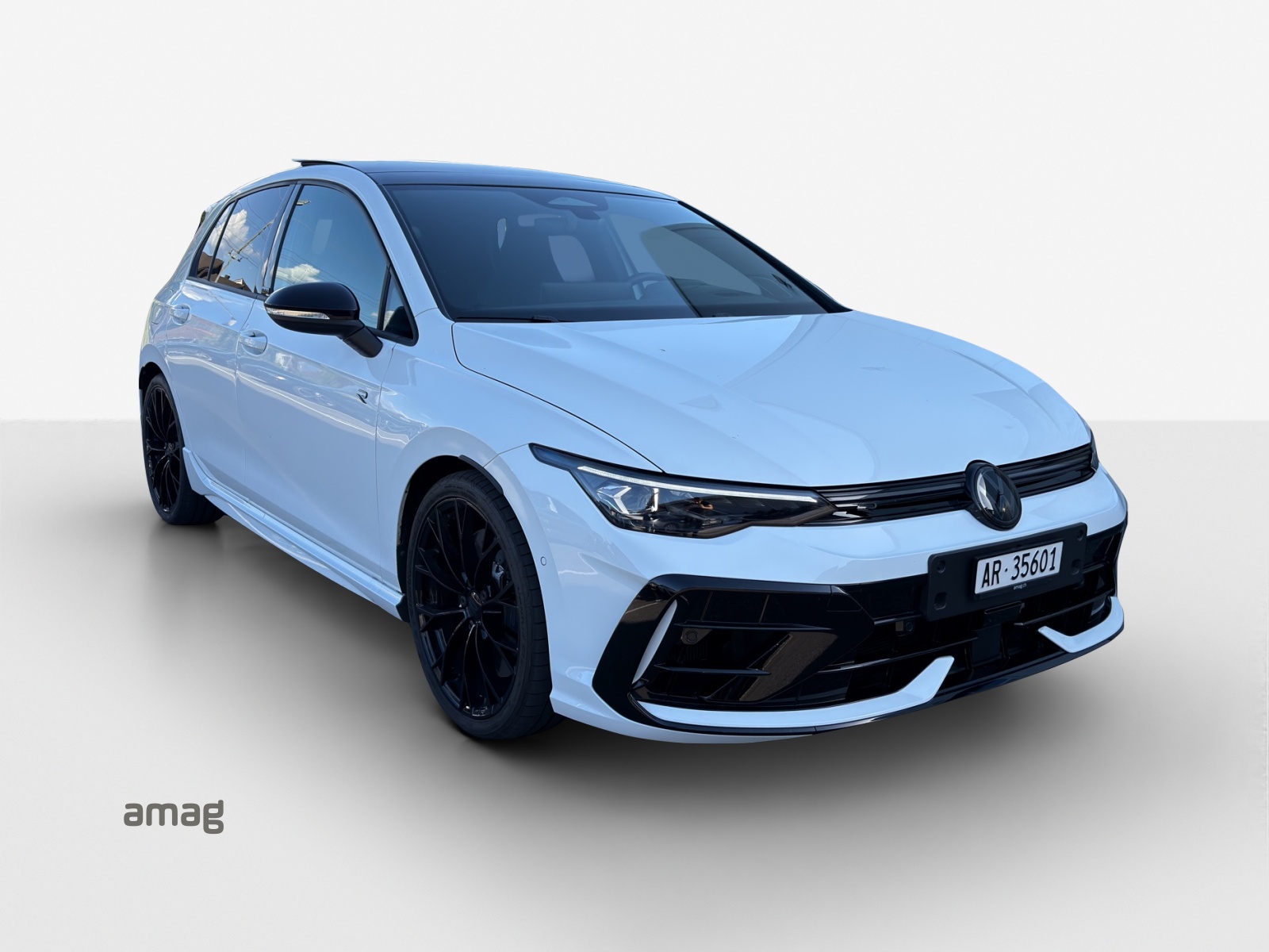 VW Golf 2.0 TSI R Black Edition DSG 4 Motion-image-5