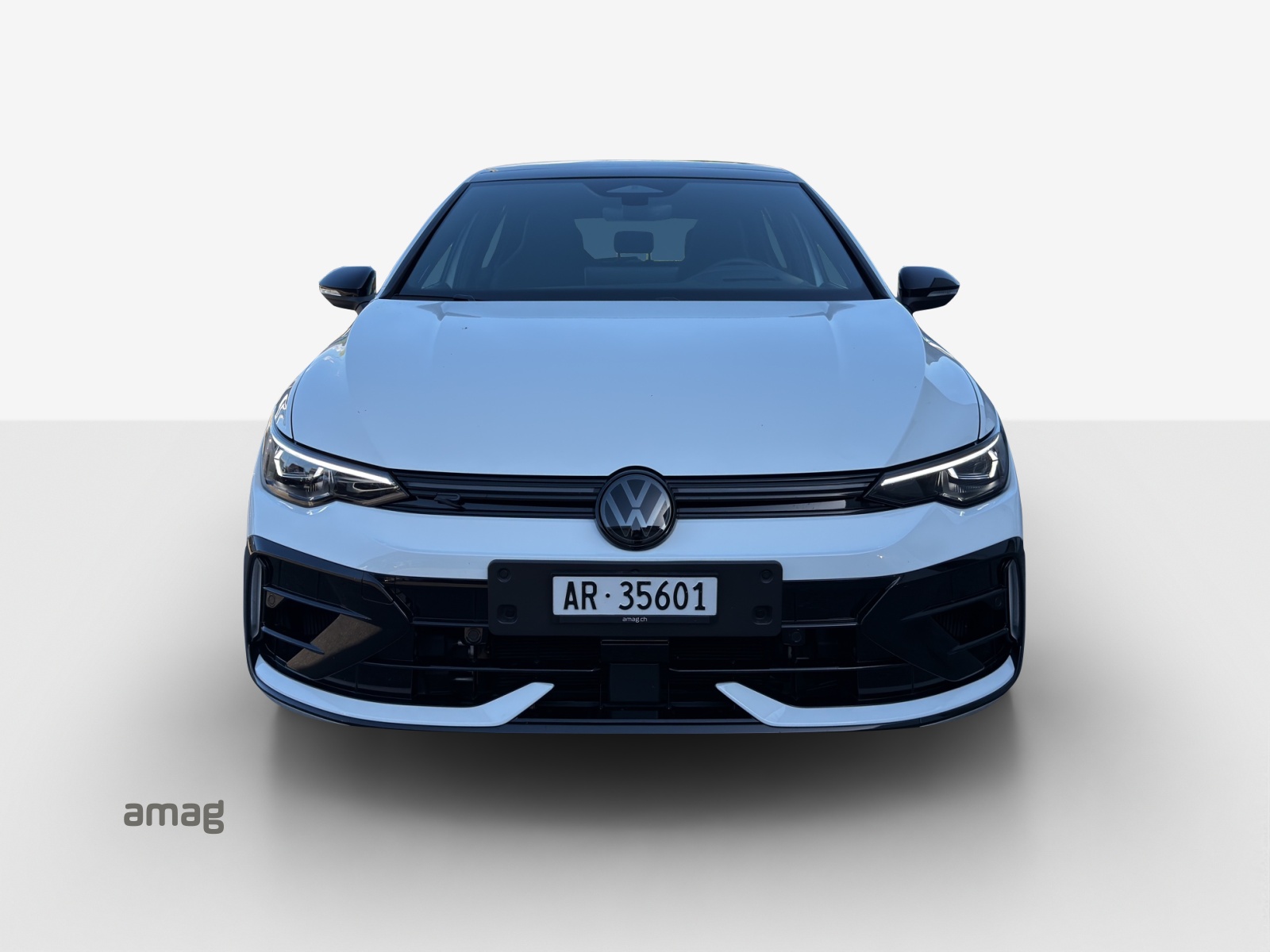 VW Golf 2.0 TSI R Black Edition DSG 4 Motion-image-6