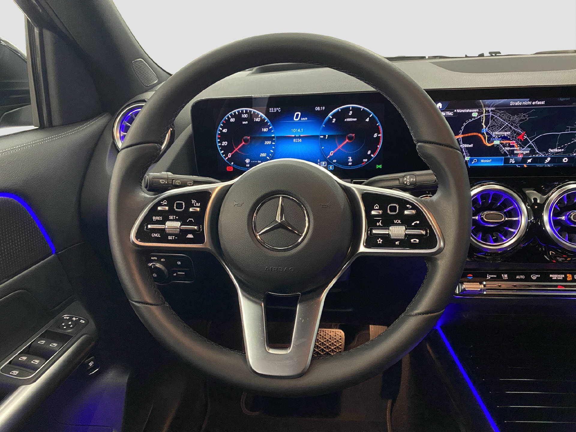 MERCEDES-BENZ GLA 200 d Progressive 4MATIC-image-8