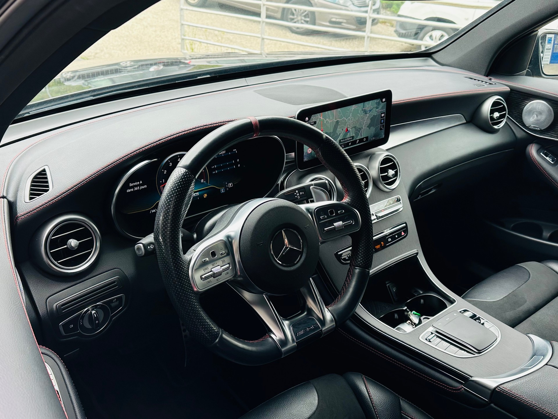 MERCEDES-BENZ GLC 43 AMG 4Matic 9G-Tronic-image-17