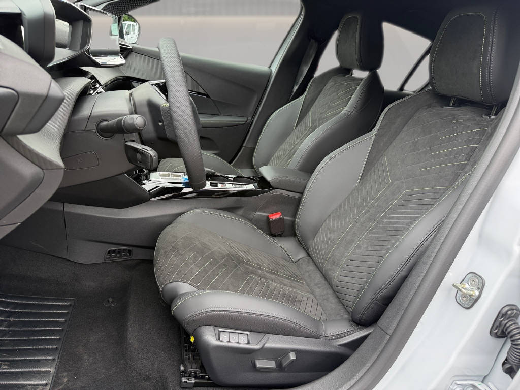 PEUGEOT 208 Hybrid 145 e-DCS6 GT-image-5