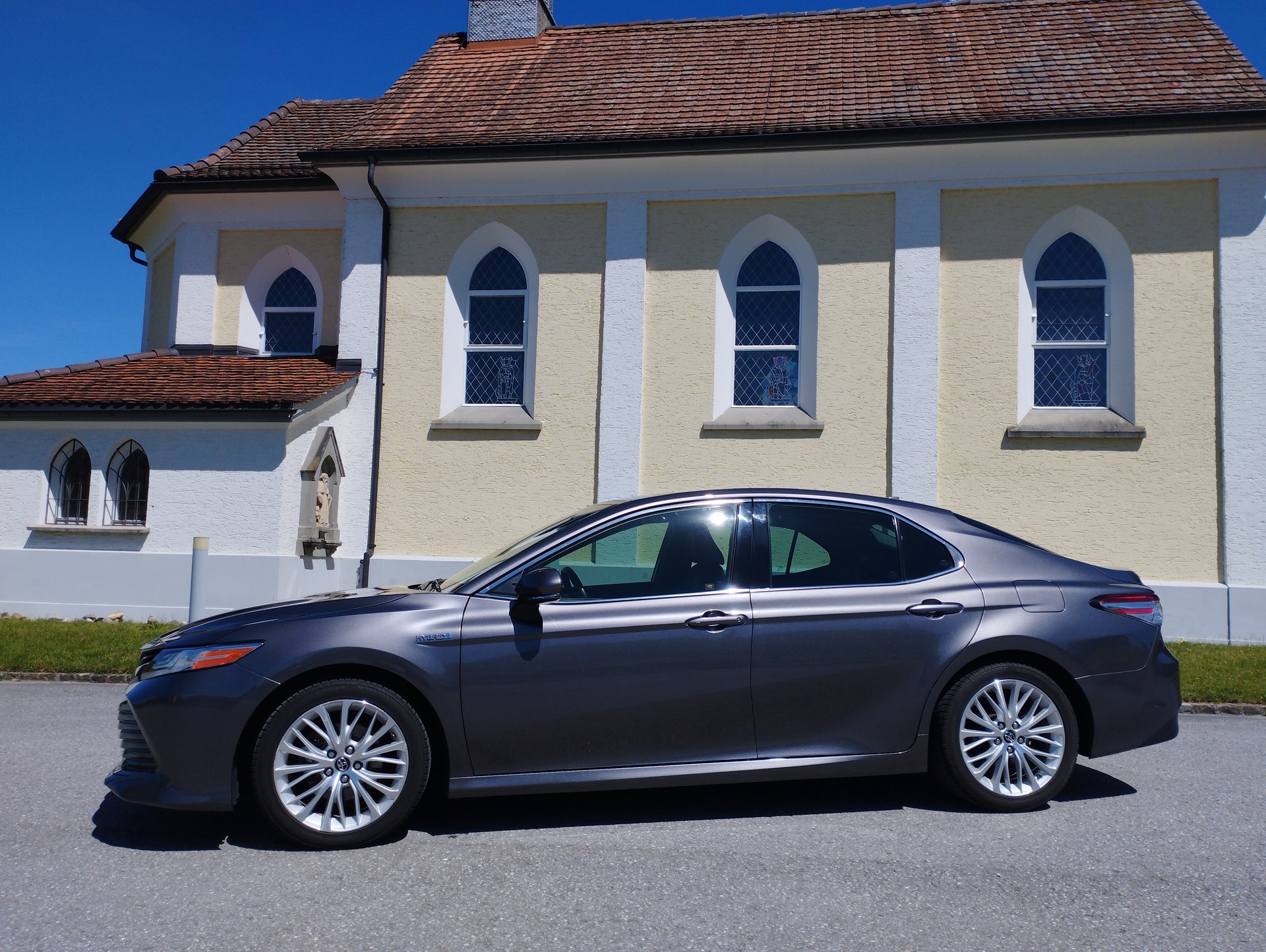 TOYOTA 2.5 HSD Premium-image-4