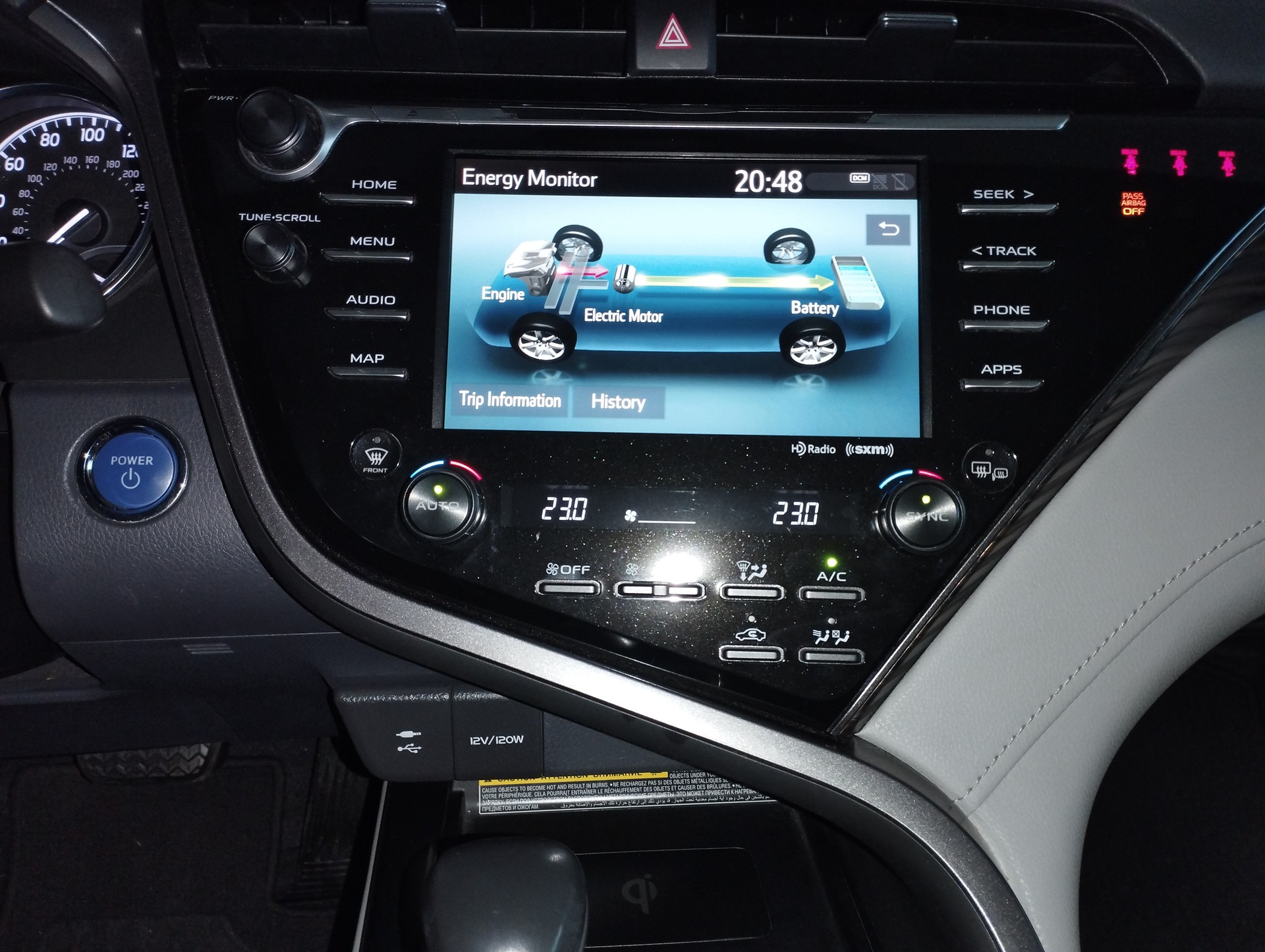 TOYOTA 2.5 HSD Premium-image-9