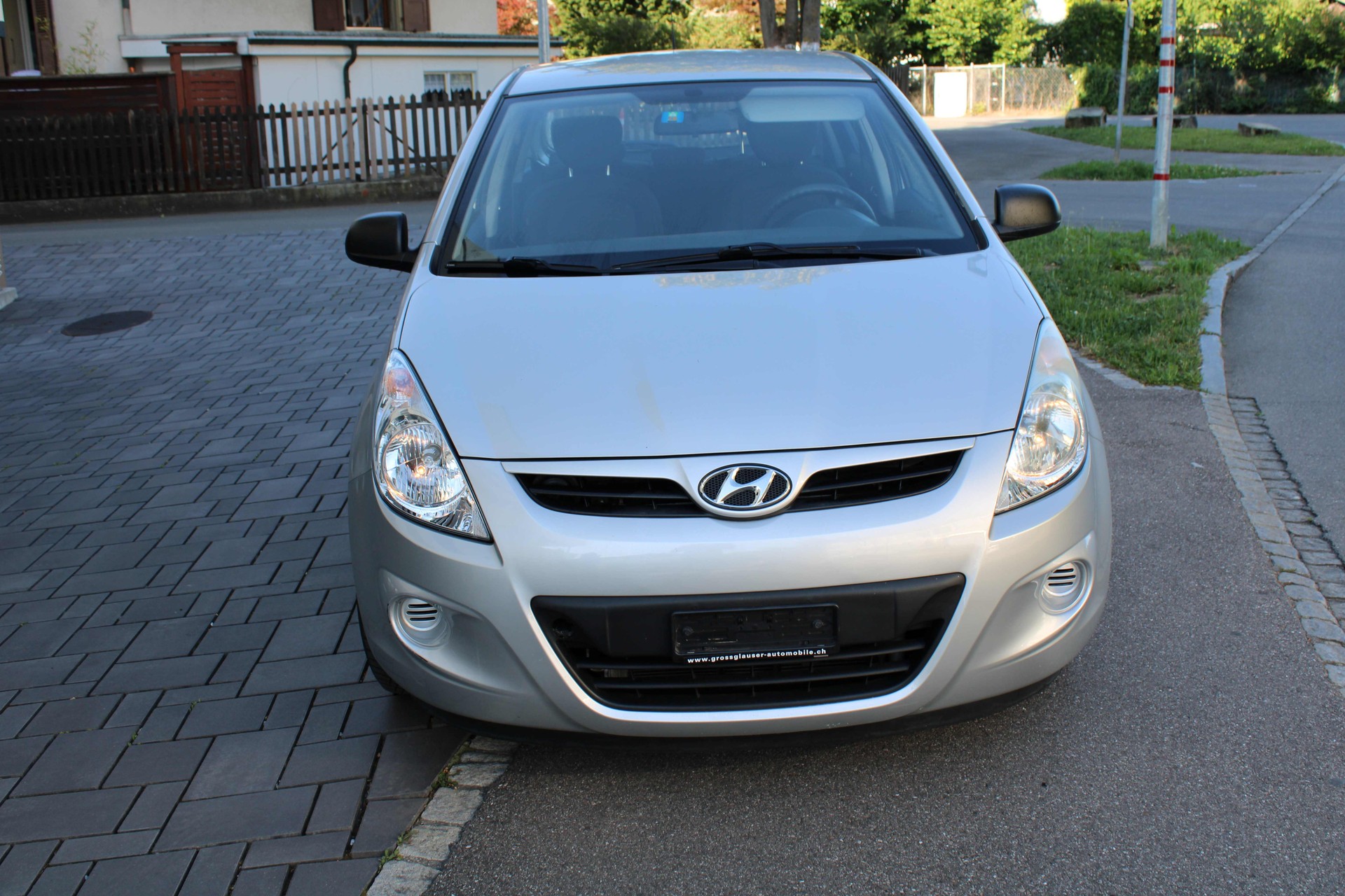 HYUNDAI i20-image-1