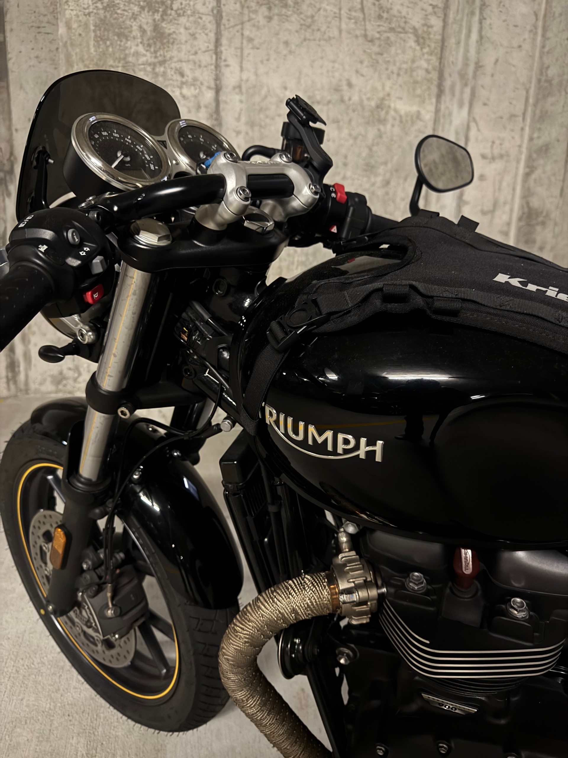 TRIUMPH Street Cup 900-image-3