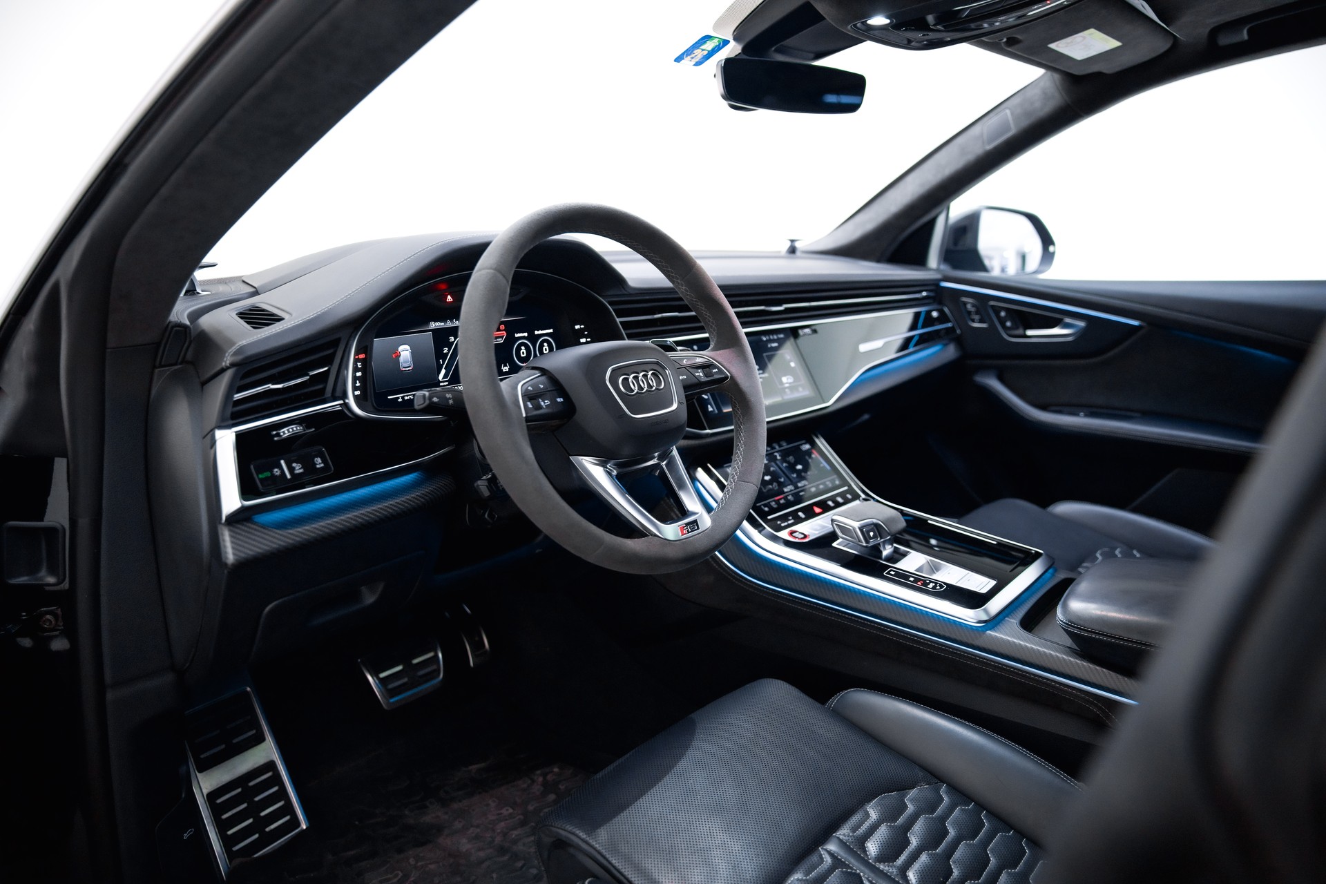 AUDI RSQ8 quattro tiptronic-image-18