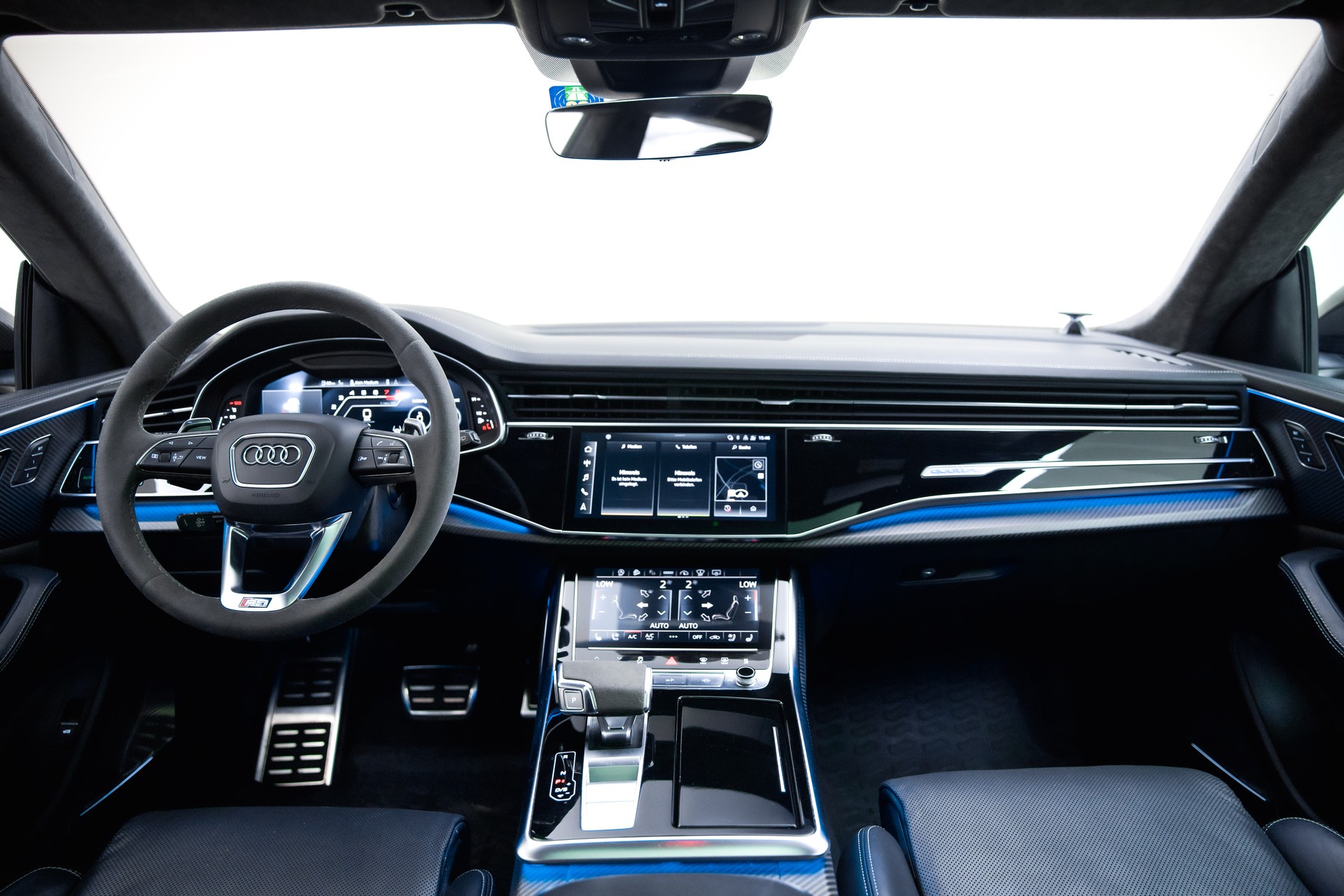 AUDI RSQ8 quattro tiptronic-showroom-element-2