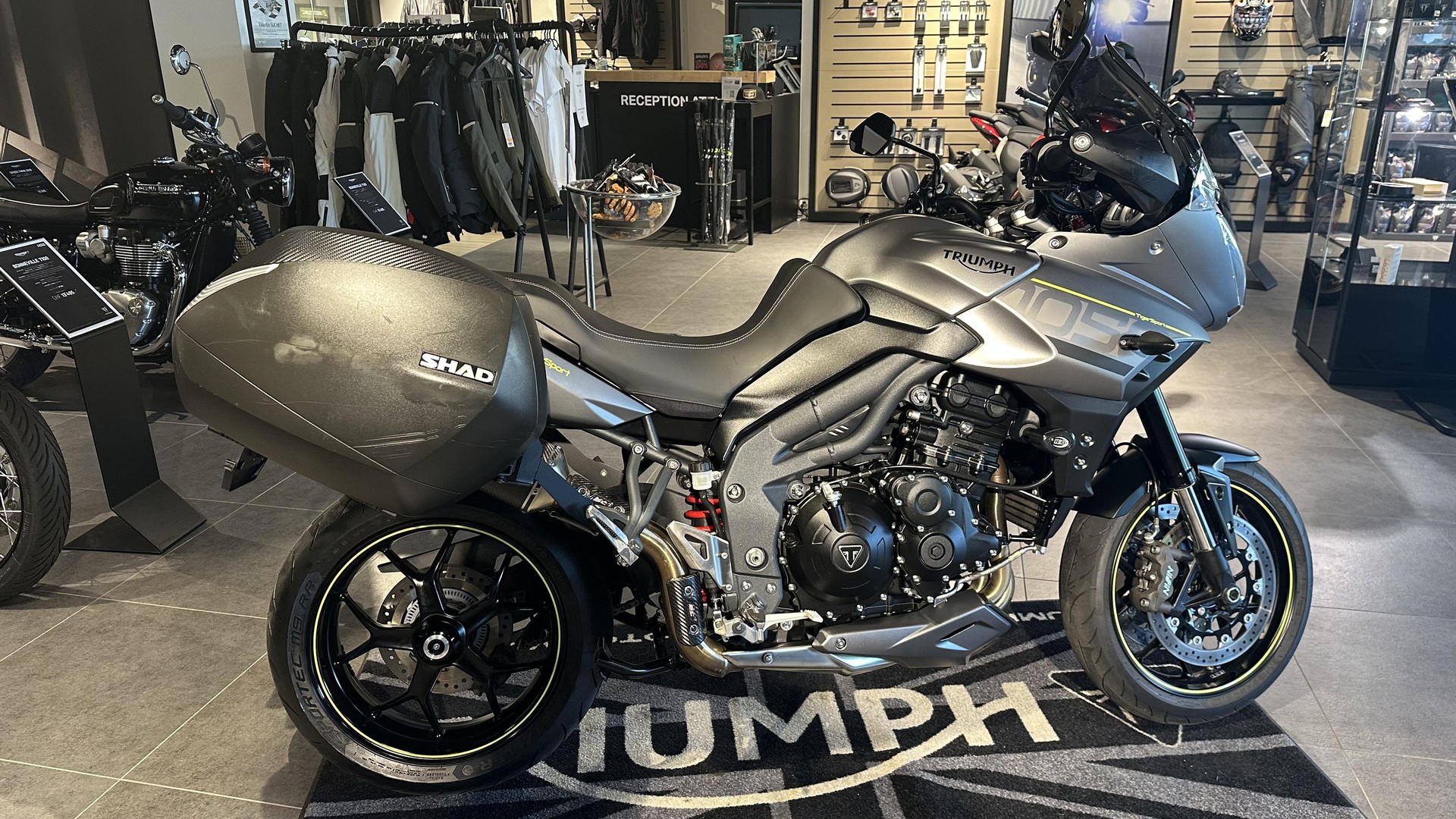 TRIUMPH Tiger Sport 1050 ABS-image-1