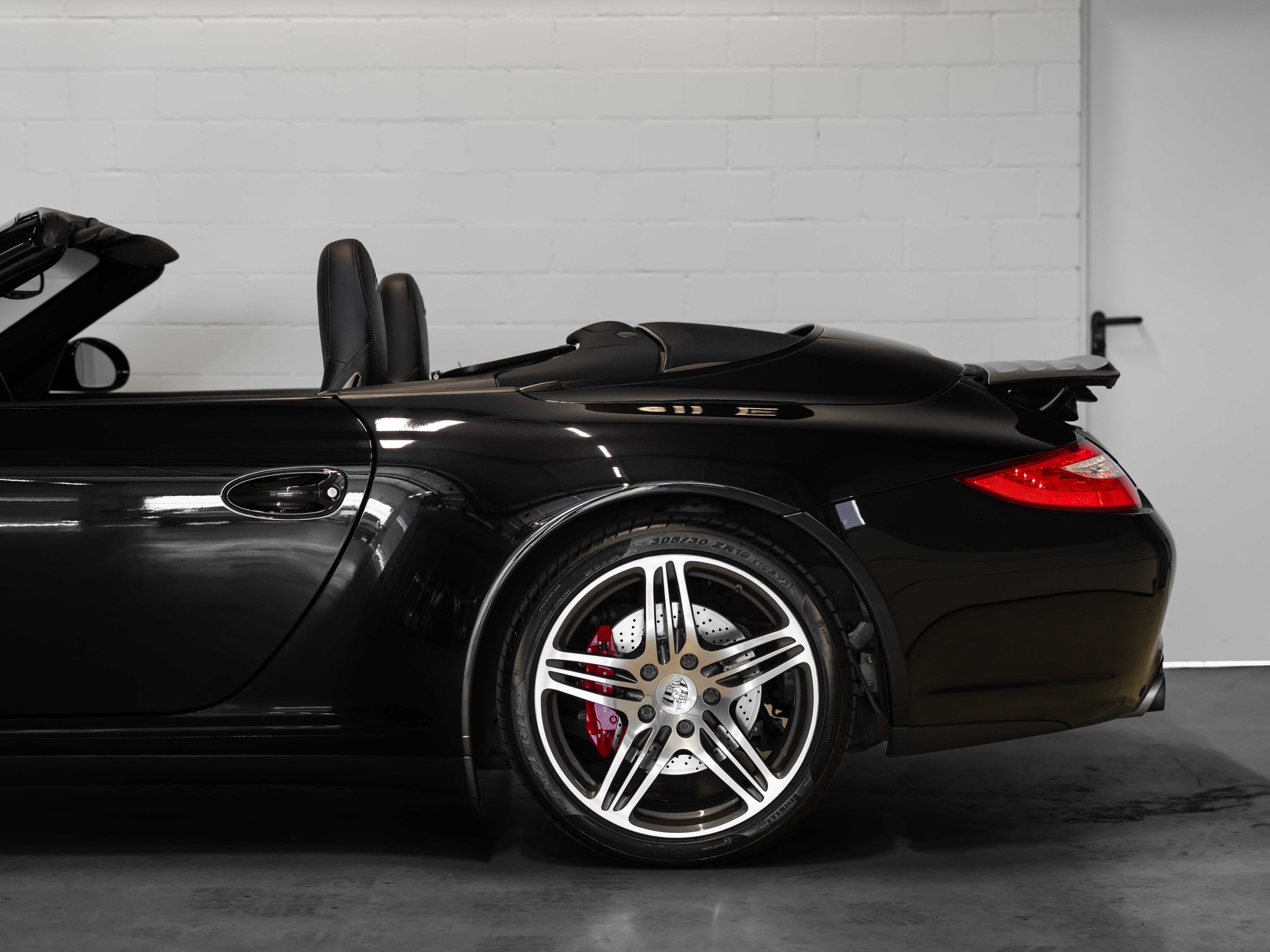 PORSCHE 911 Cabrio Carrera 4S-image-15