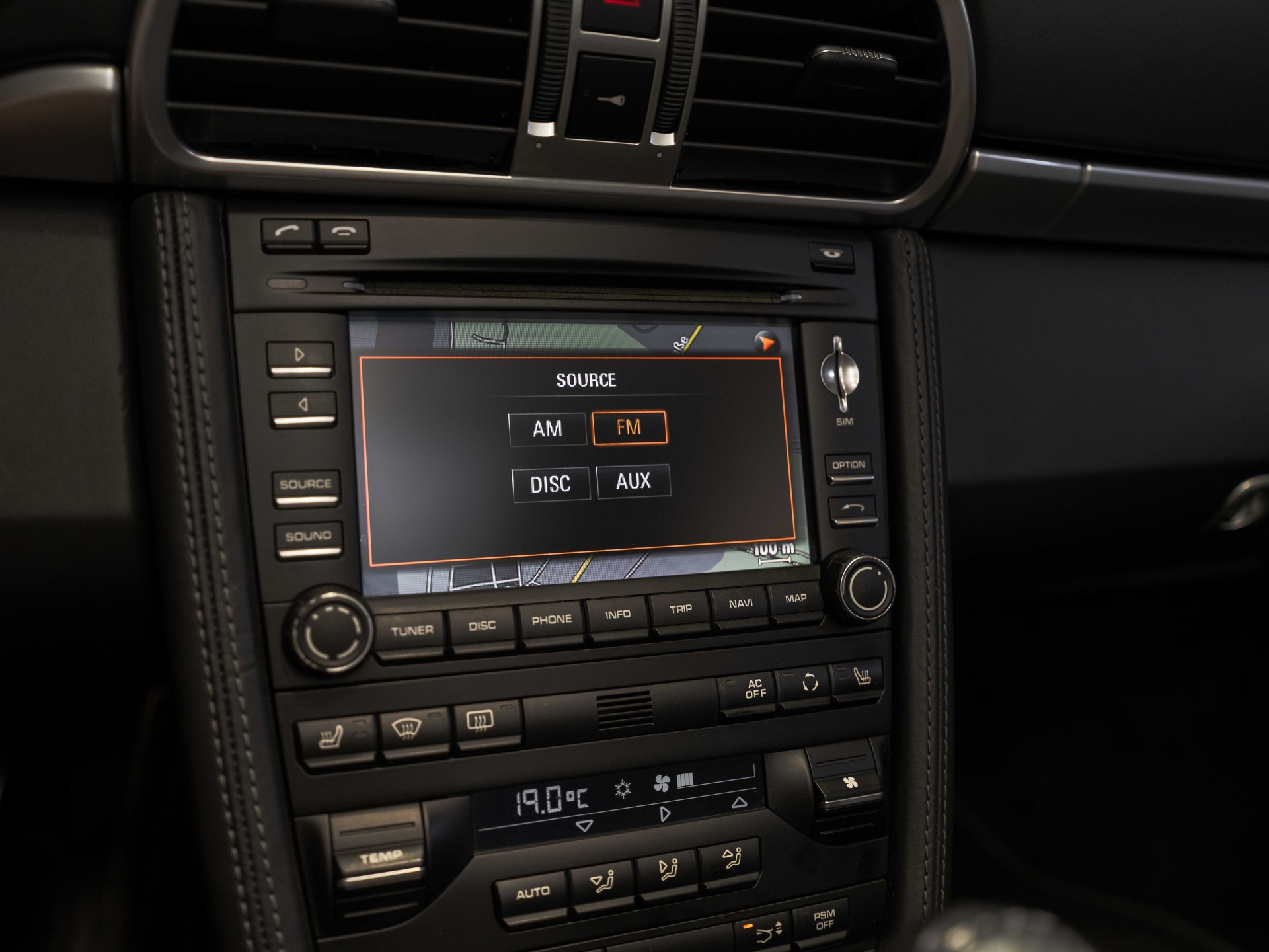 PORSCHE 911 Cabrio Carrera 4S-image-37