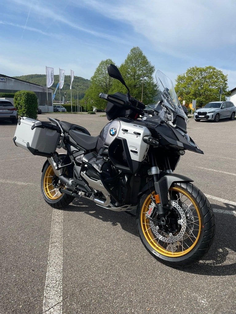 BMW R 1300 GS Adventure-image-7