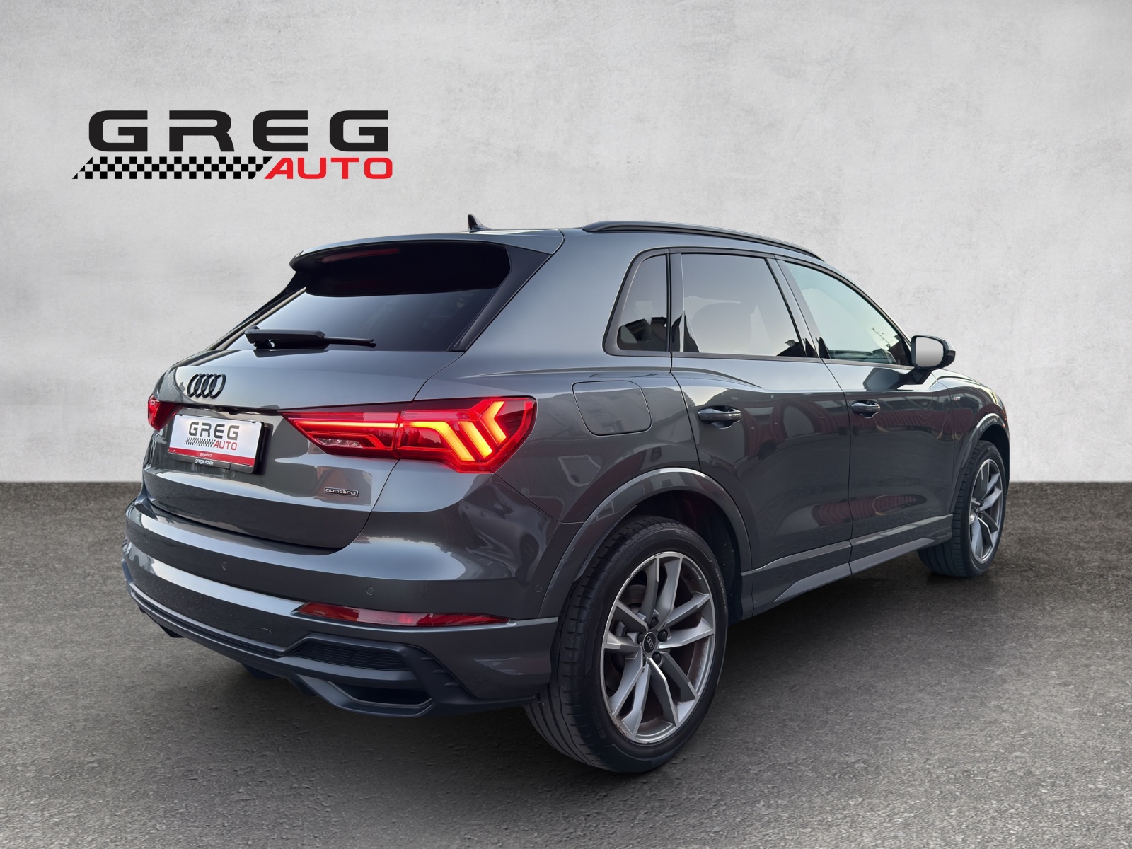AUDI Q3 40 TDI S line Attraction quattro S-tronic-image-4