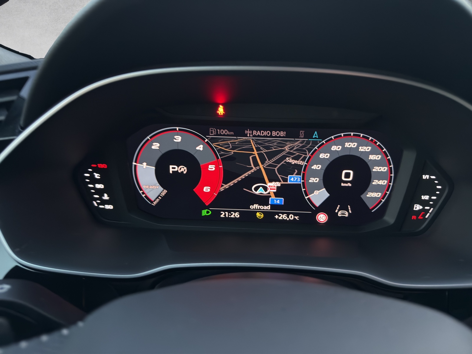 AUDI Q3 40 TDI S line Attraction quattro S-tronic-image-12