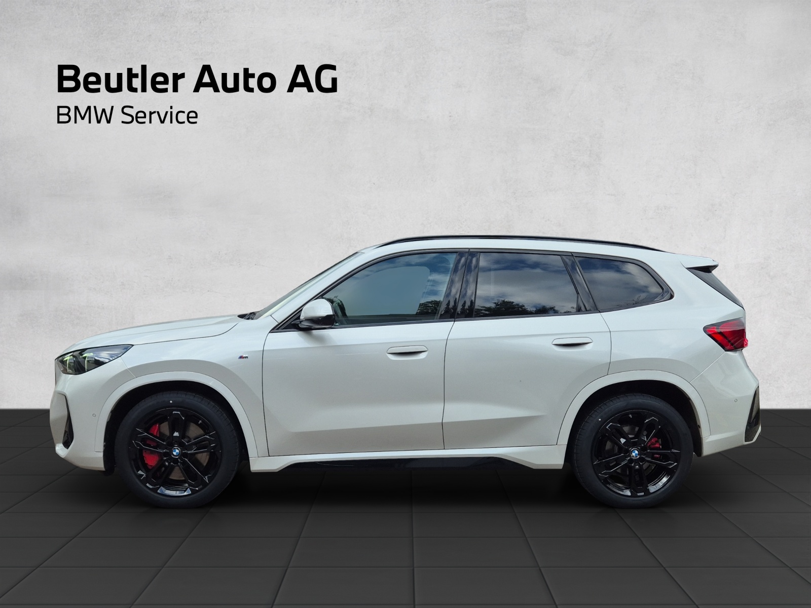 BMW X1 xDrive 23i 48V M Sport Pro-showroom-element-2