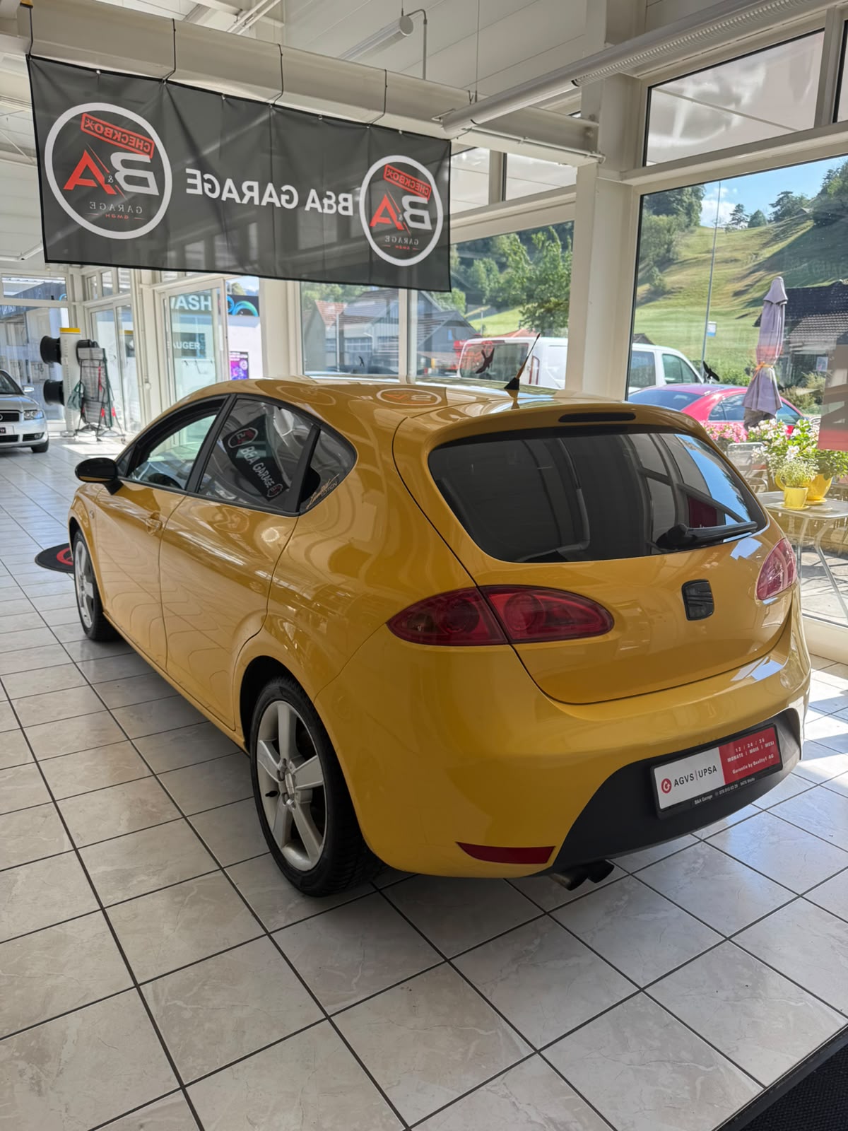 SEAT Leon 2.0 TSI FR-image-1