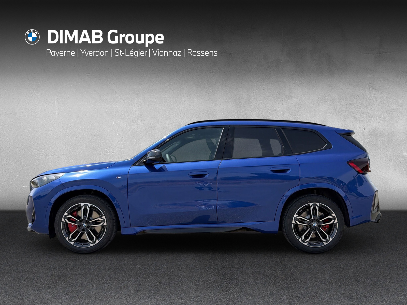 BMW X1 xDrive M35i-showroom-element-1