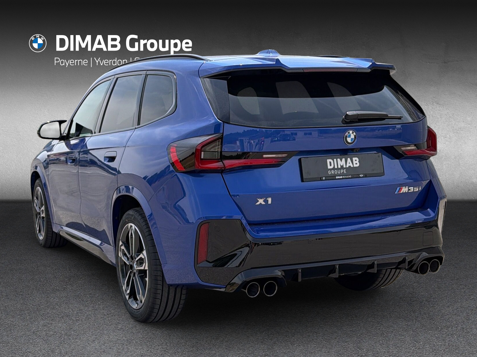 BMW X1 xDrive M35i-showroom-element-2