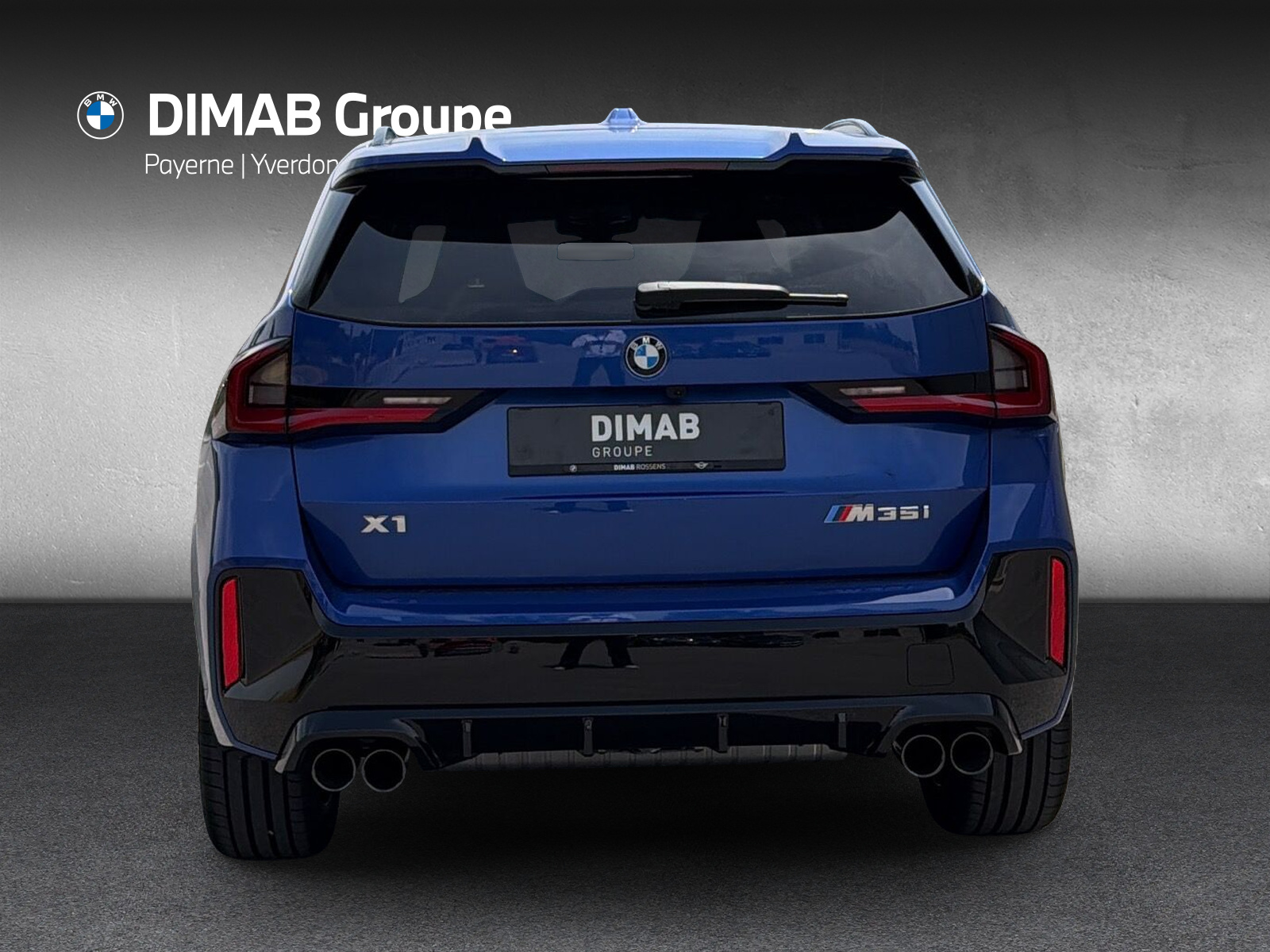 BMW X1 xDrive M35i-showroom-element-3