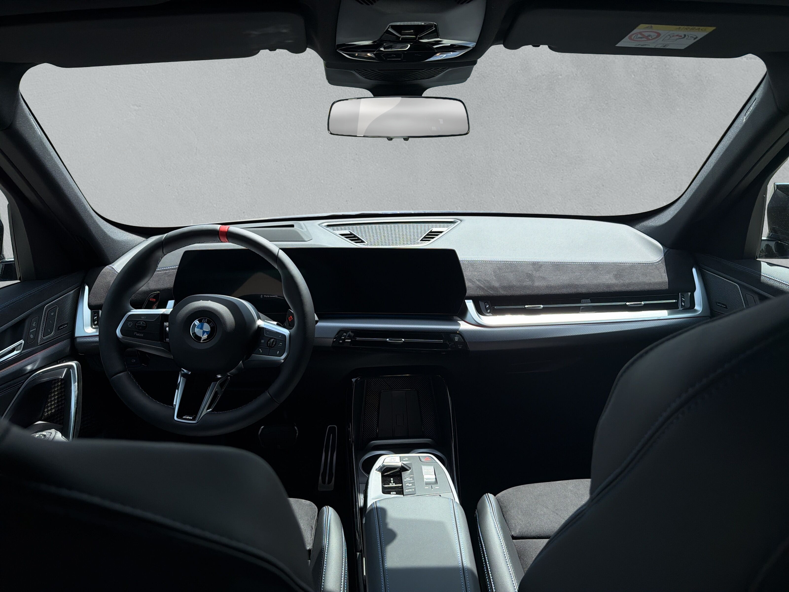 BMW X1 xDrive M35i-image-16