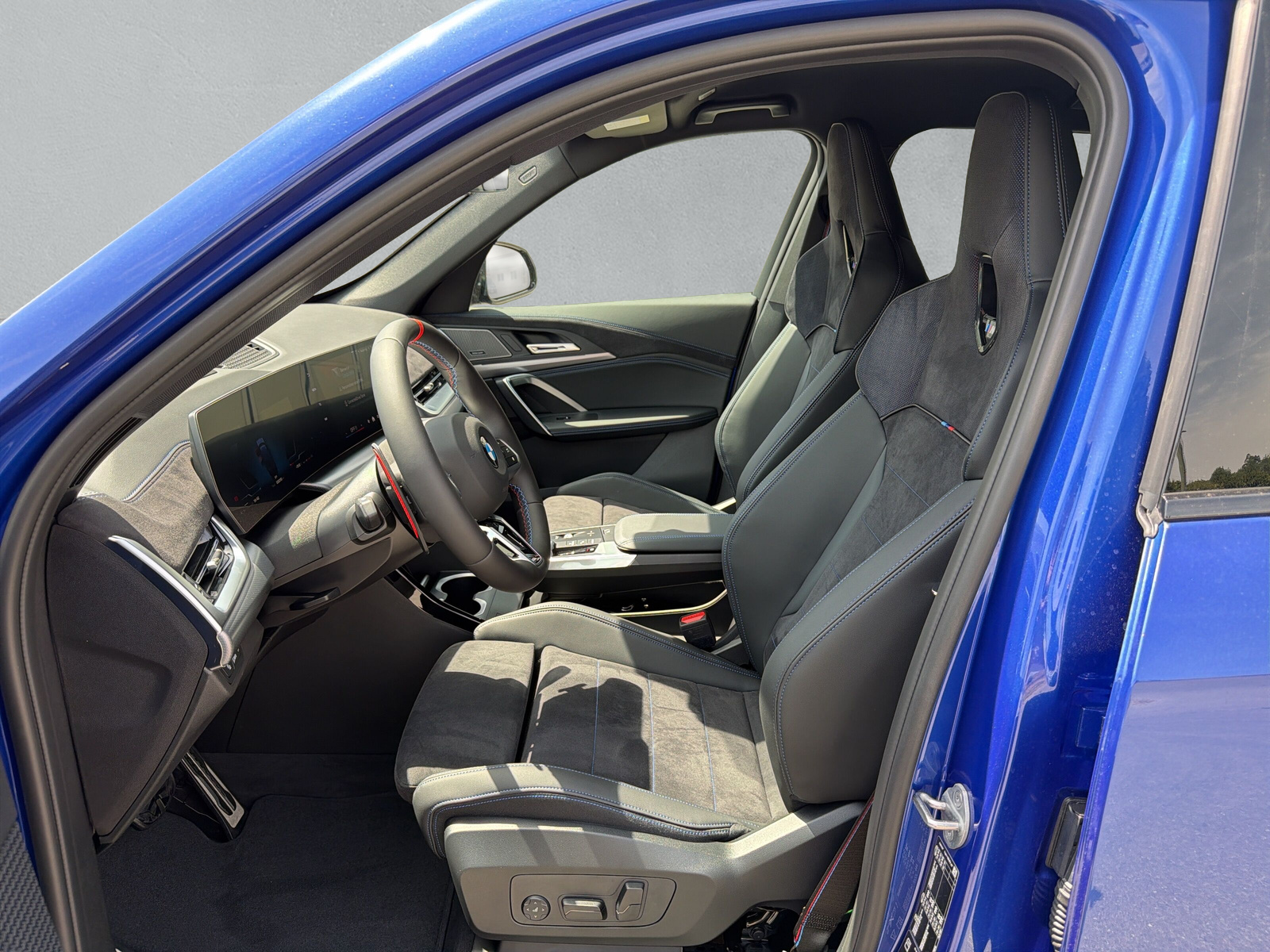 BMW X1 xDrive M35i-image-11