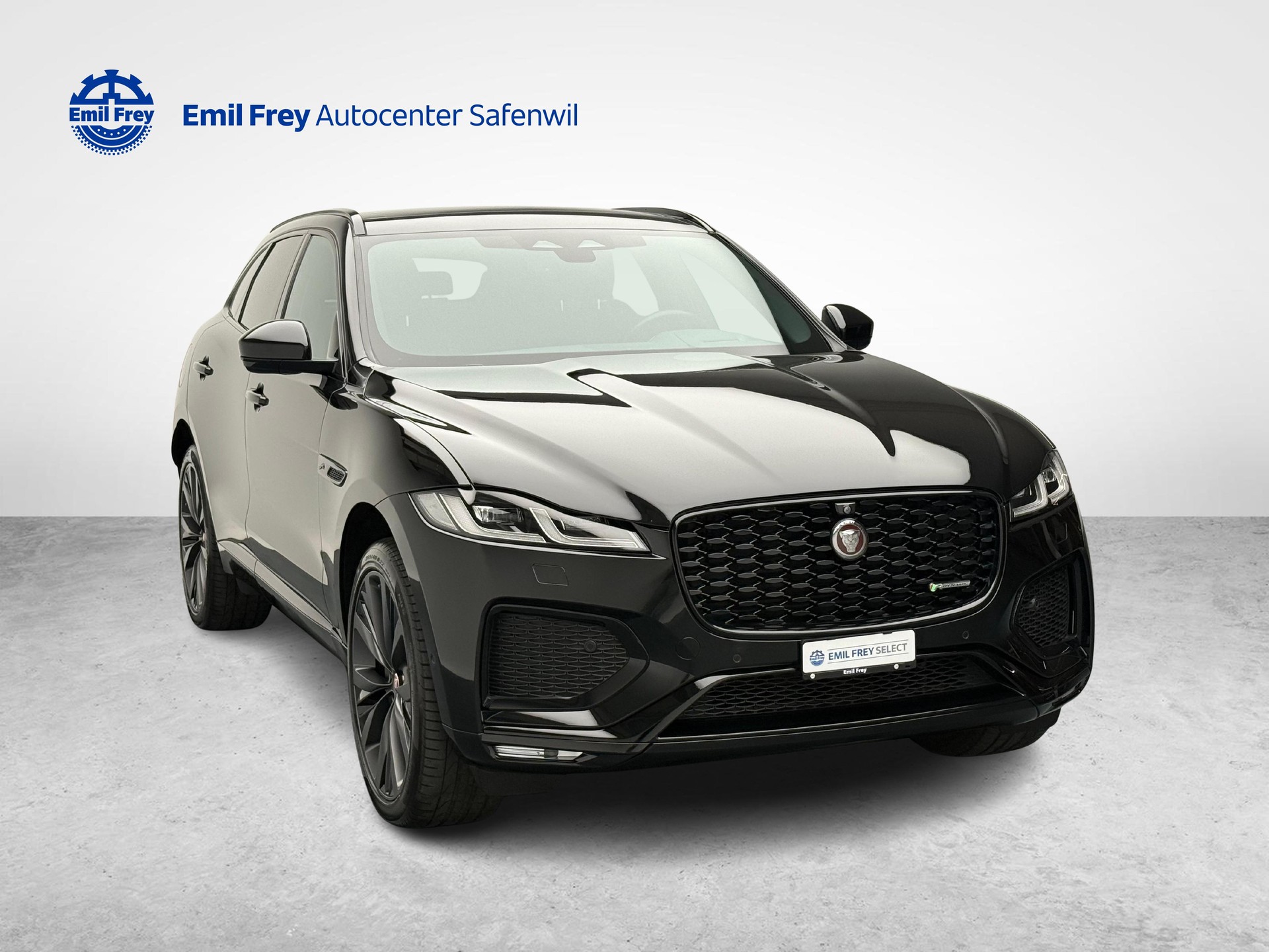 JAGUAR F-Pace 3.0 I6 R-Dynamic SE AWD-image-5